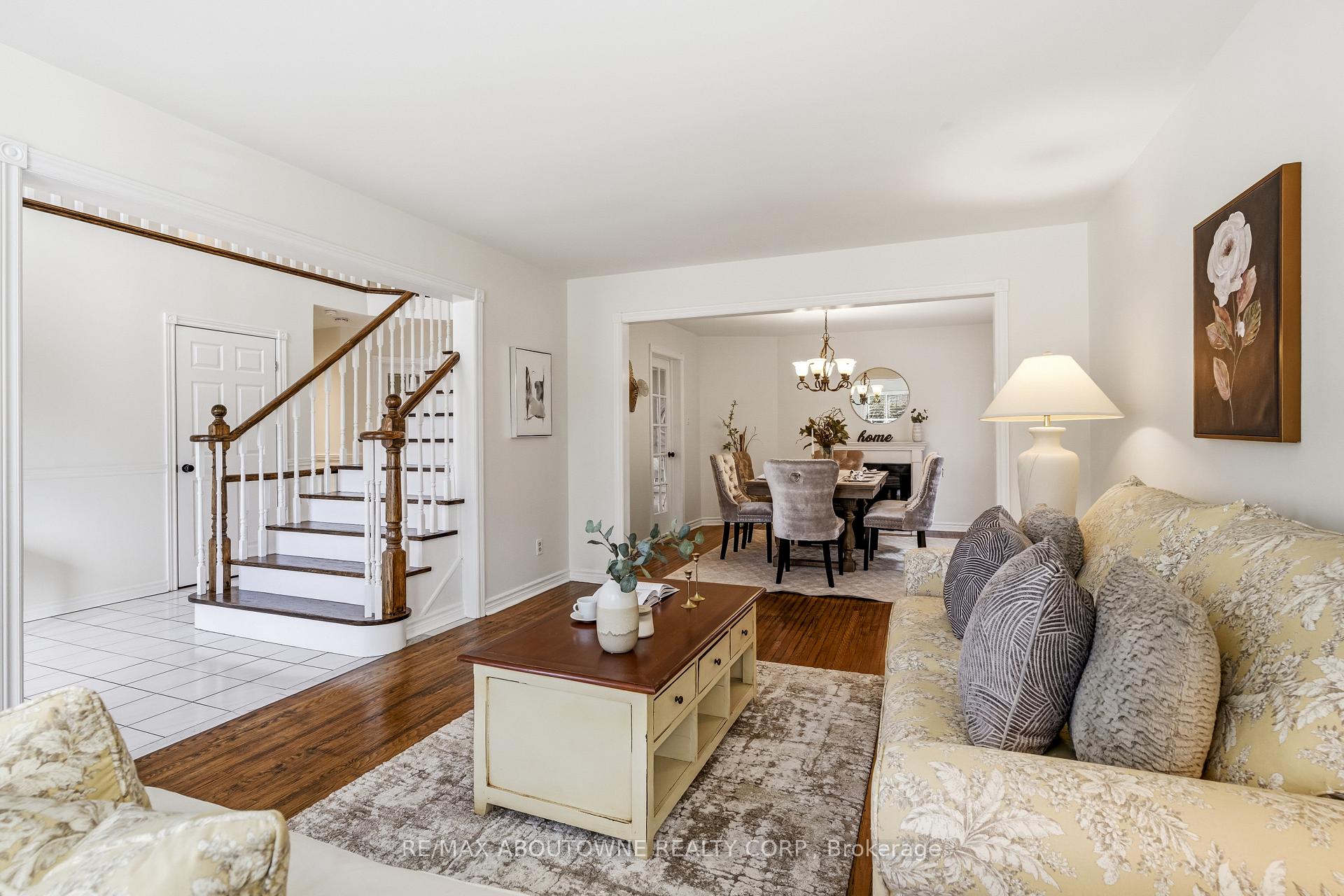 1323 Blackburn Drive, Oakville, ON L6M 2X9