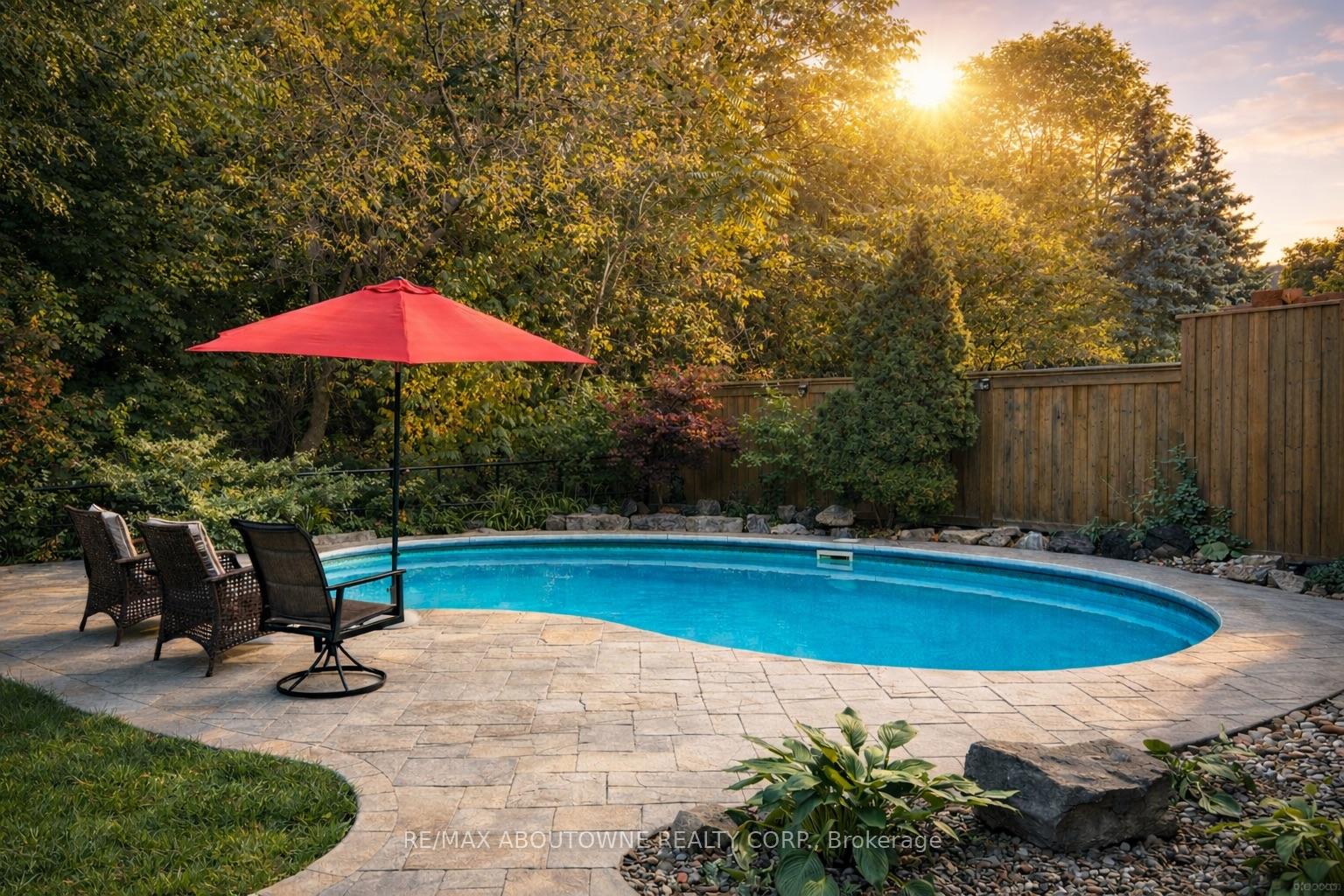 1323 Blackburn Drive, Oakville, ON L6M 2X9