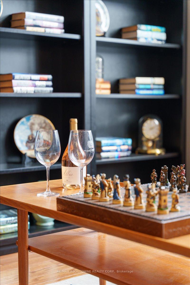 3260 Ribble Crescent, Oakville, ON L6M 0B1