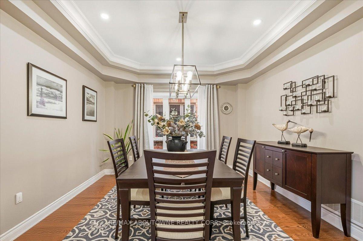 3260 Ribble Crescent, Oakville, ON L6M 0B1