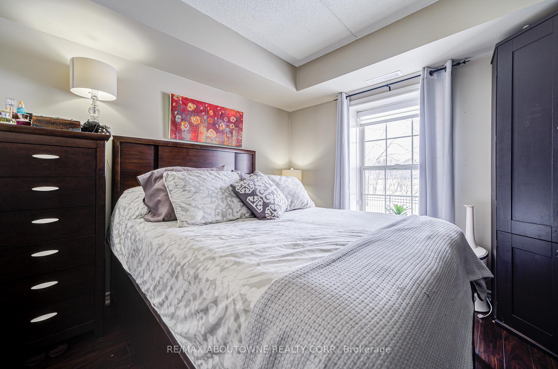 1490 Bishops Gate 109