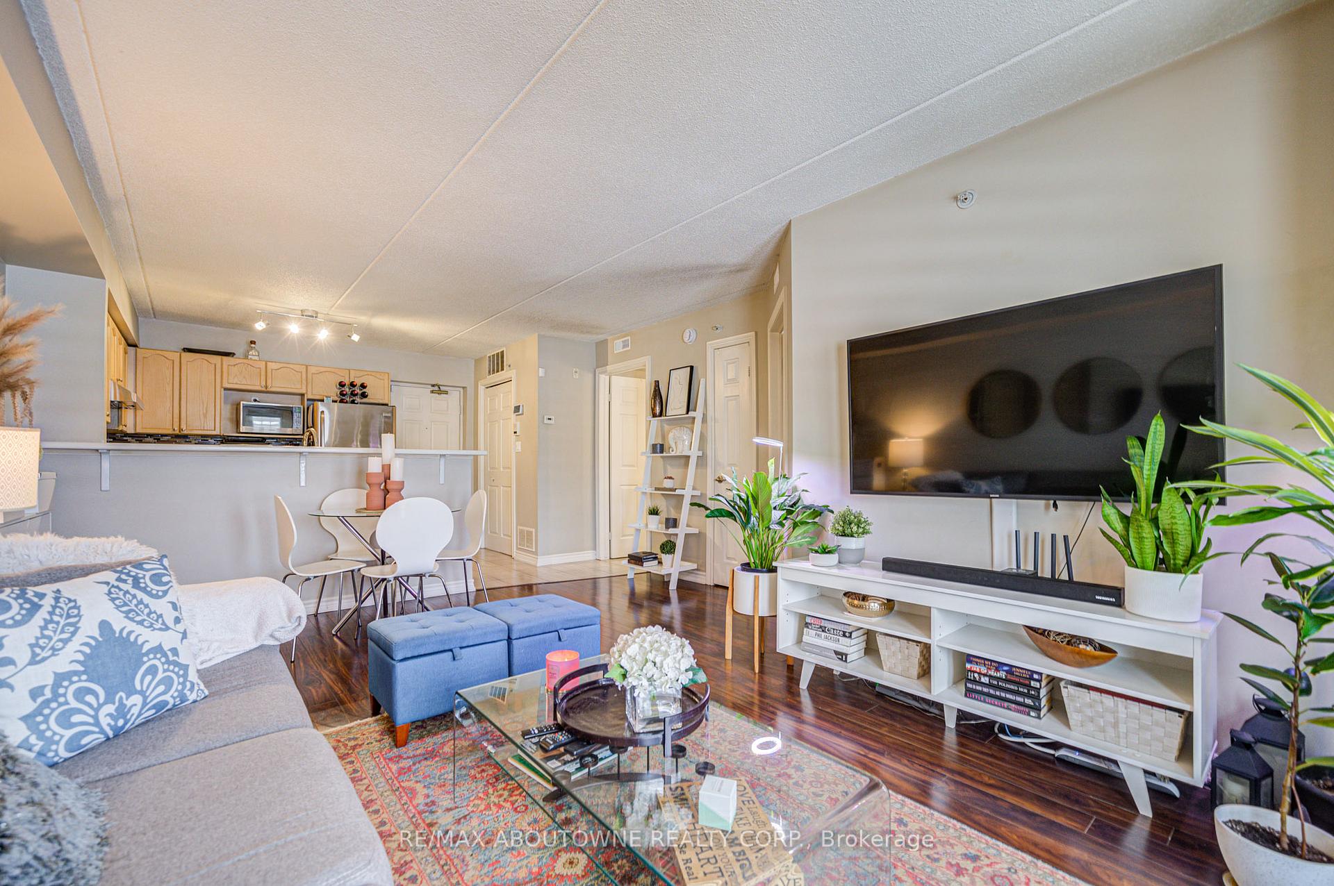 1490 Bishops Gate 109