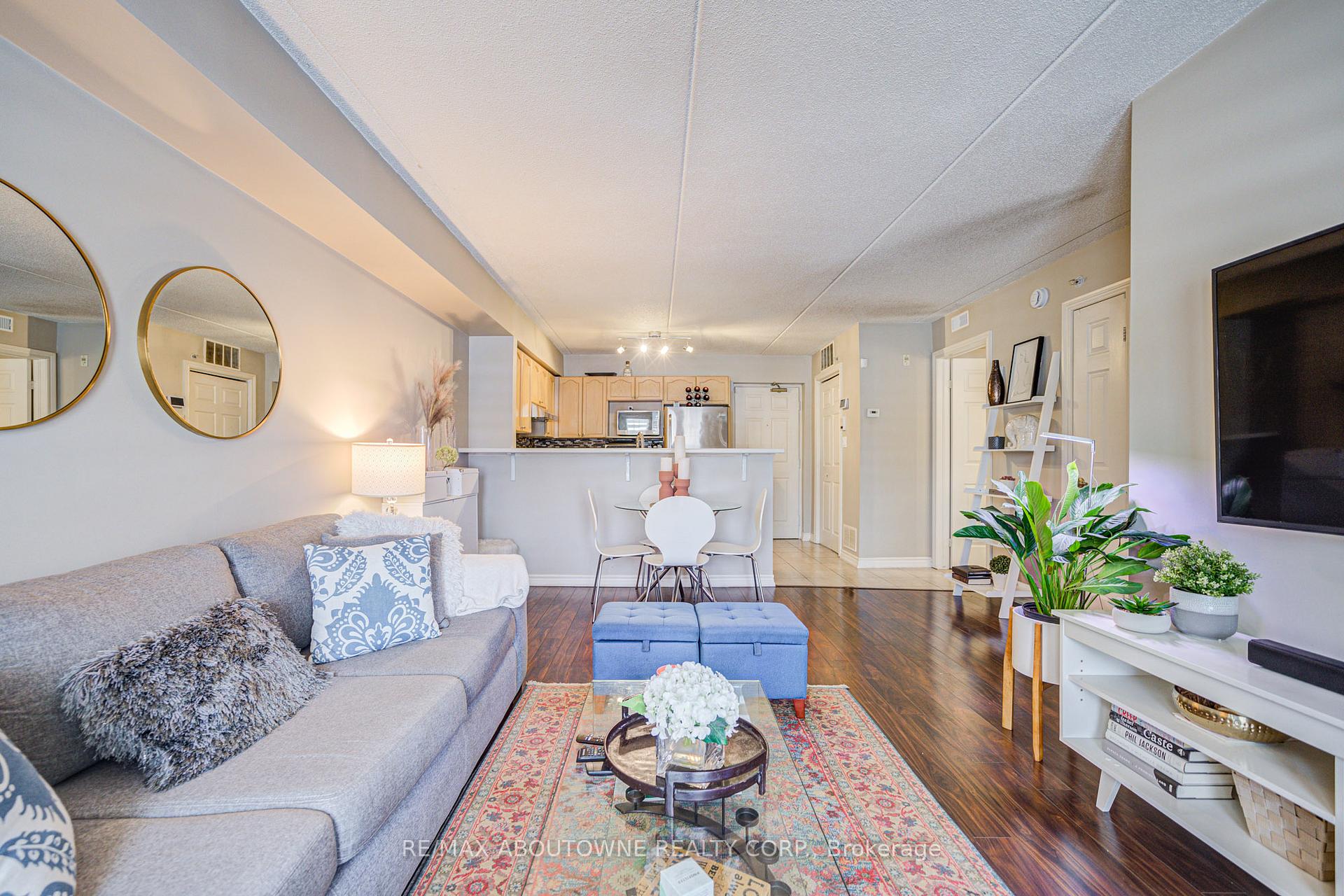 1490 Bishops Gate 109