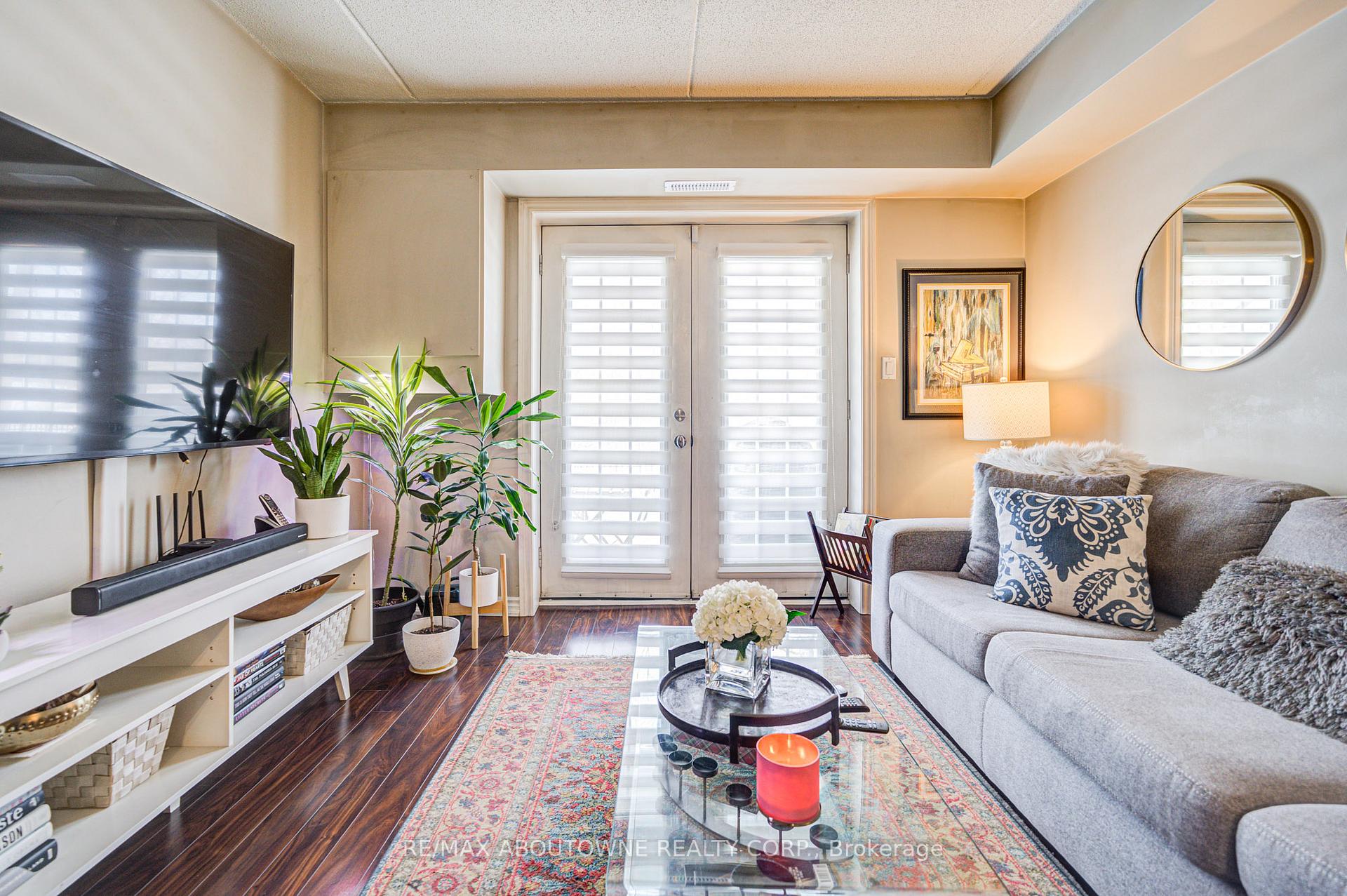 1490 Bishops Gate 109