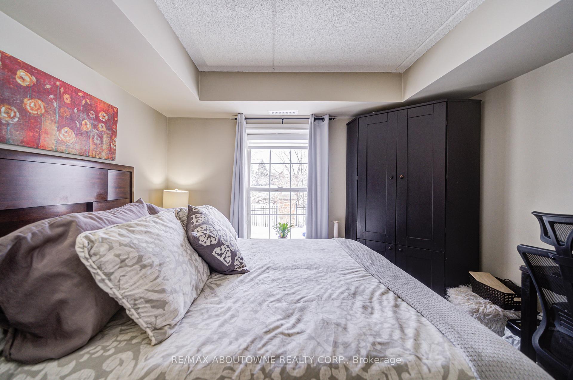 1490 Bishops Gate 109