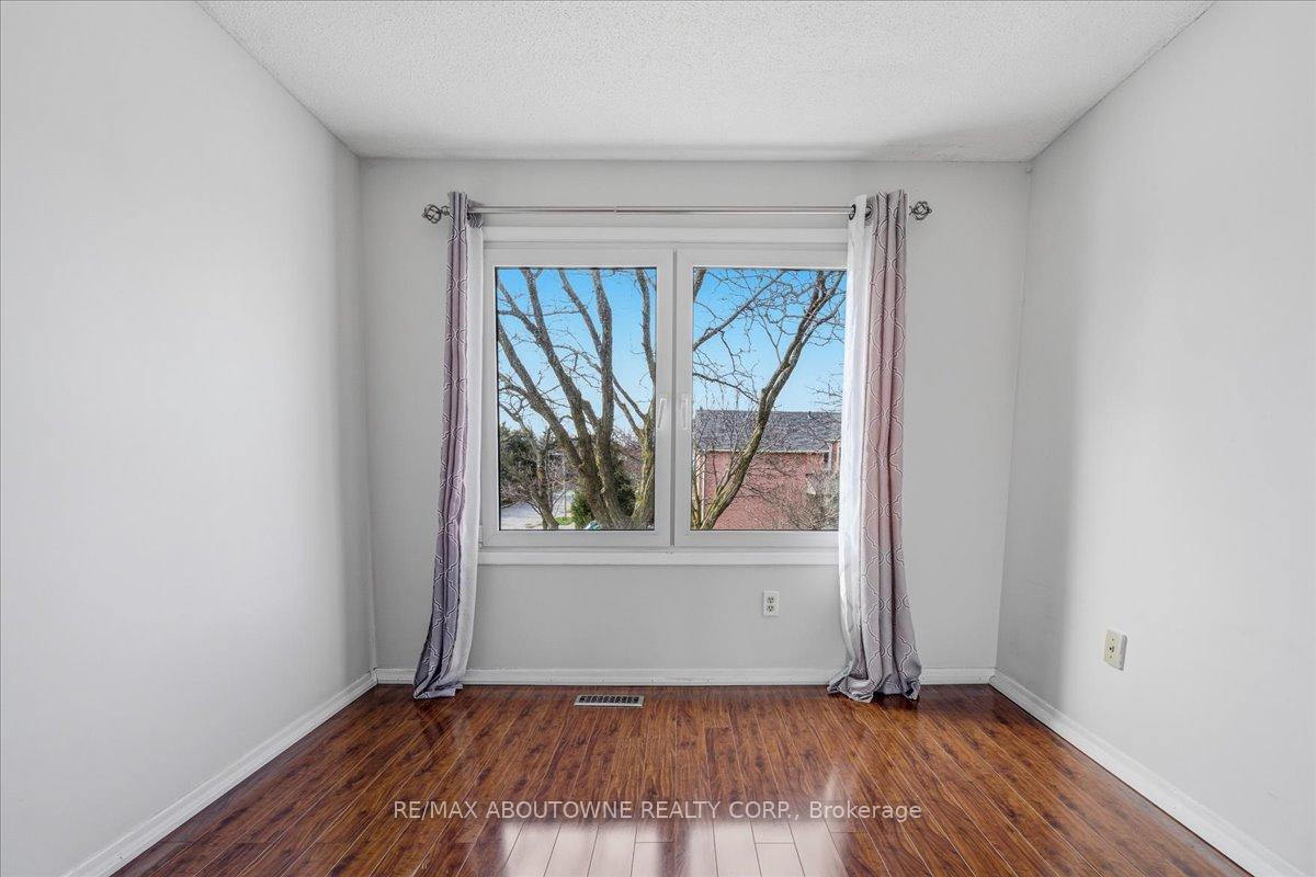 1148 Bridlewood Trail