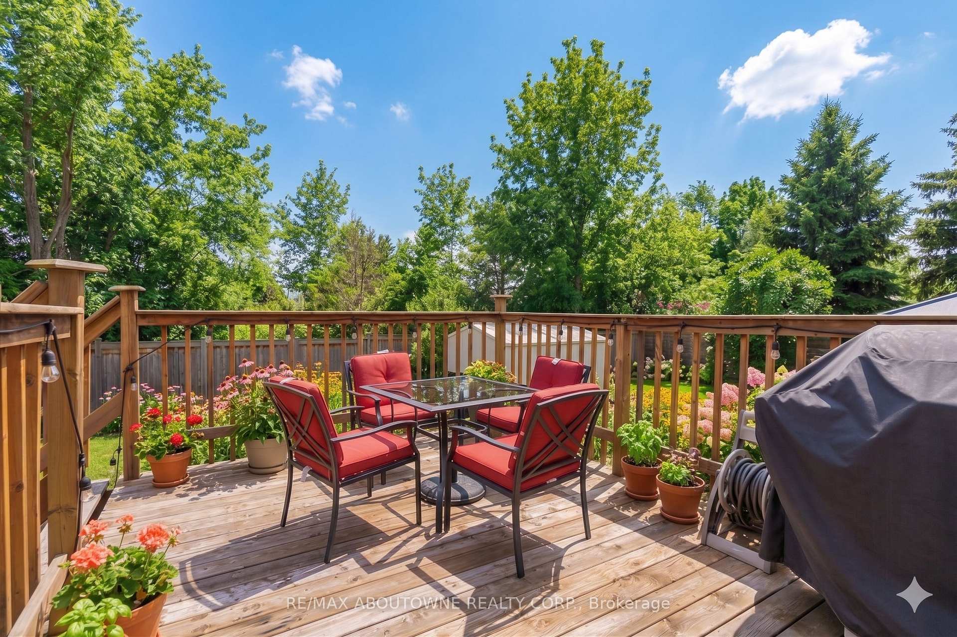 1148 Bridlewood Trail