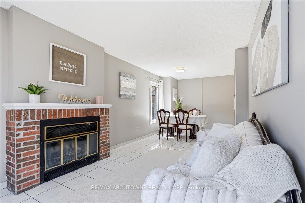 1148 Bridlewood Trail