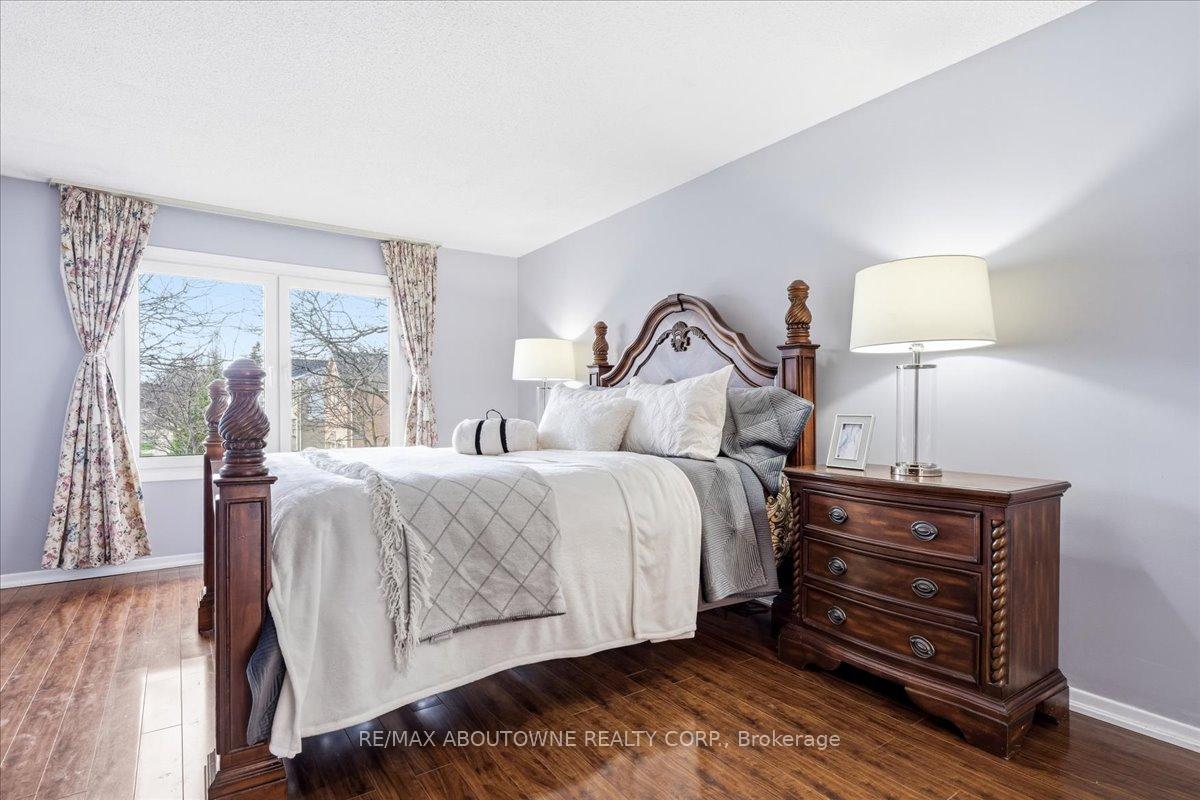 1148 Bridlewood Trail