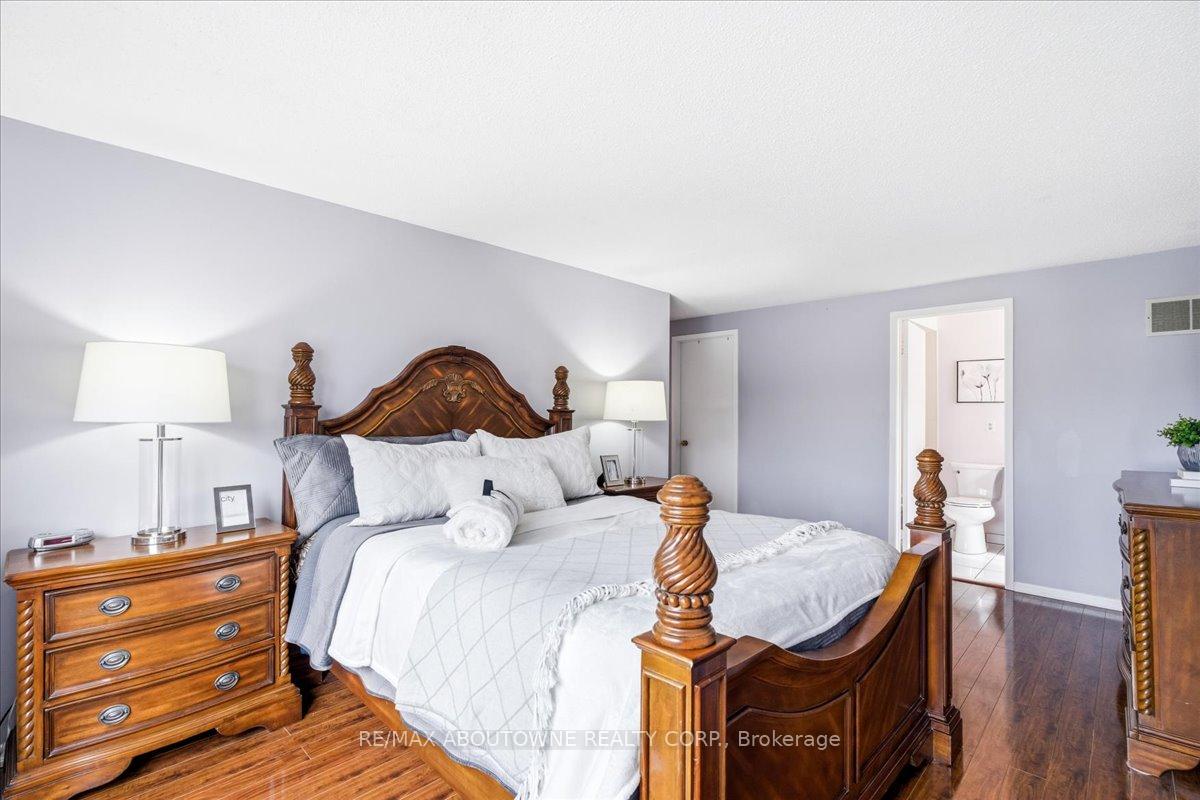 1148 Bridlewood Trail