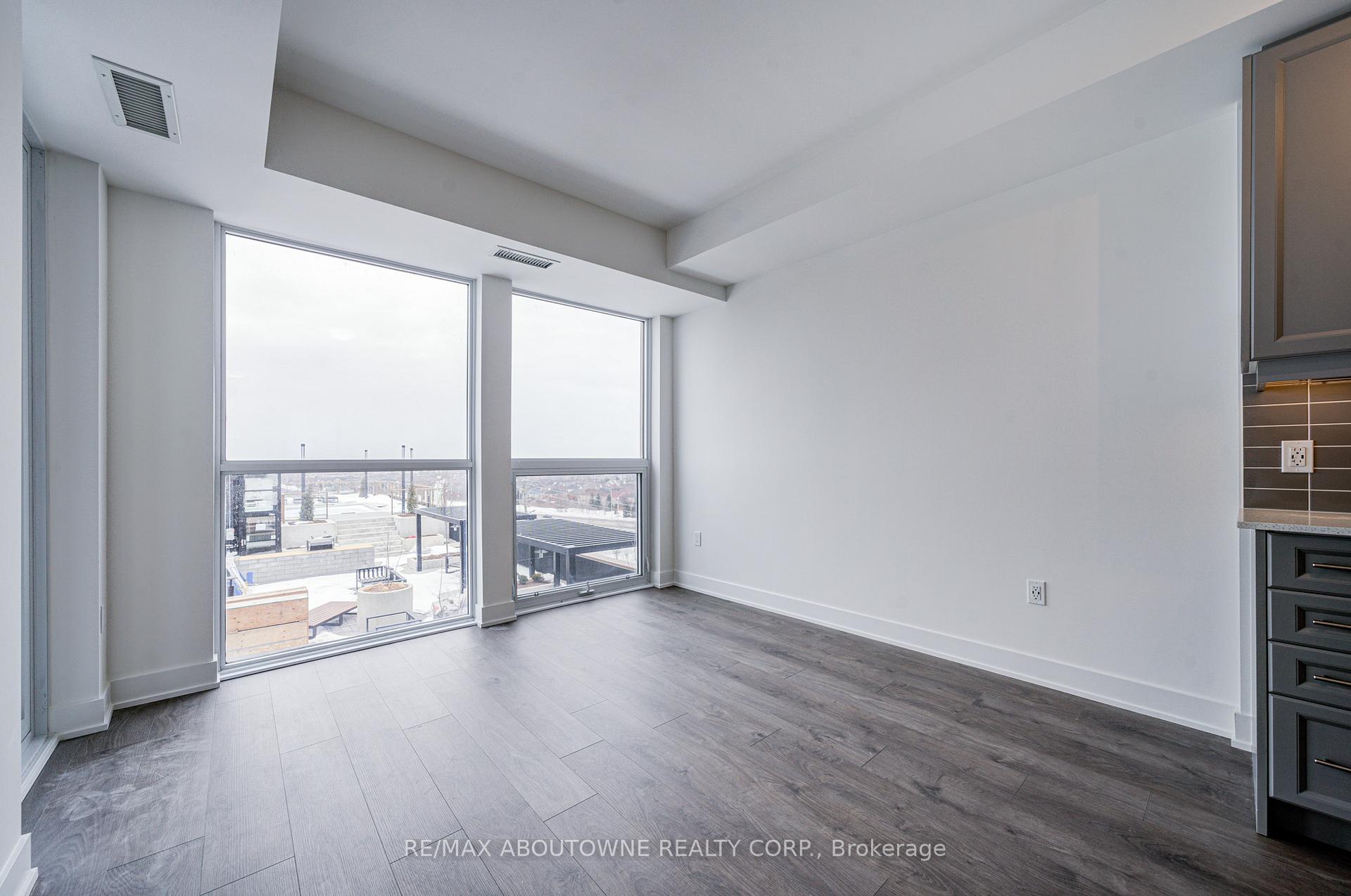 2333 Khalsa Gate 604