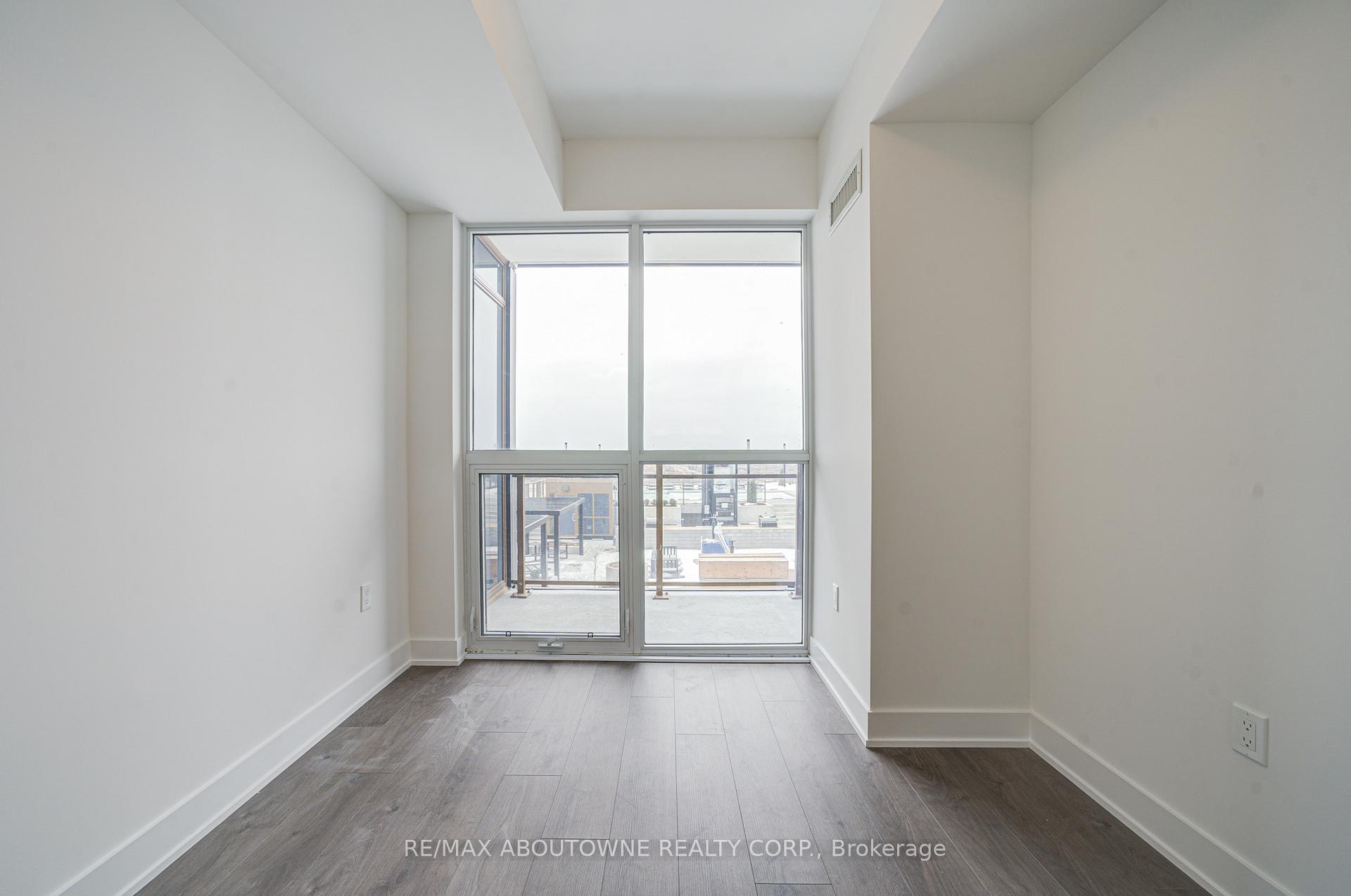 2333 Khalsa Gate 604