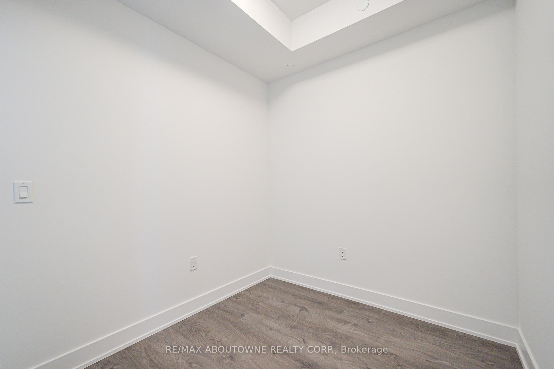 2333 Khalsa Gate 604