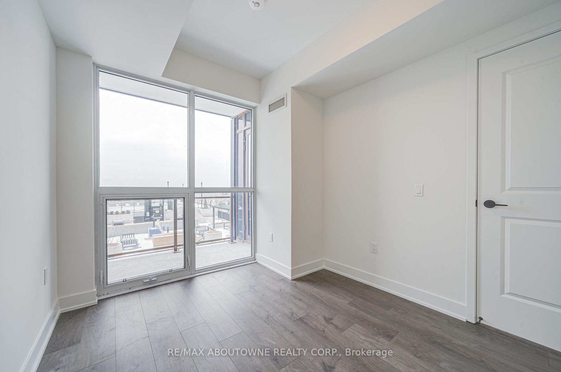 2333 Khalsa Gate 604