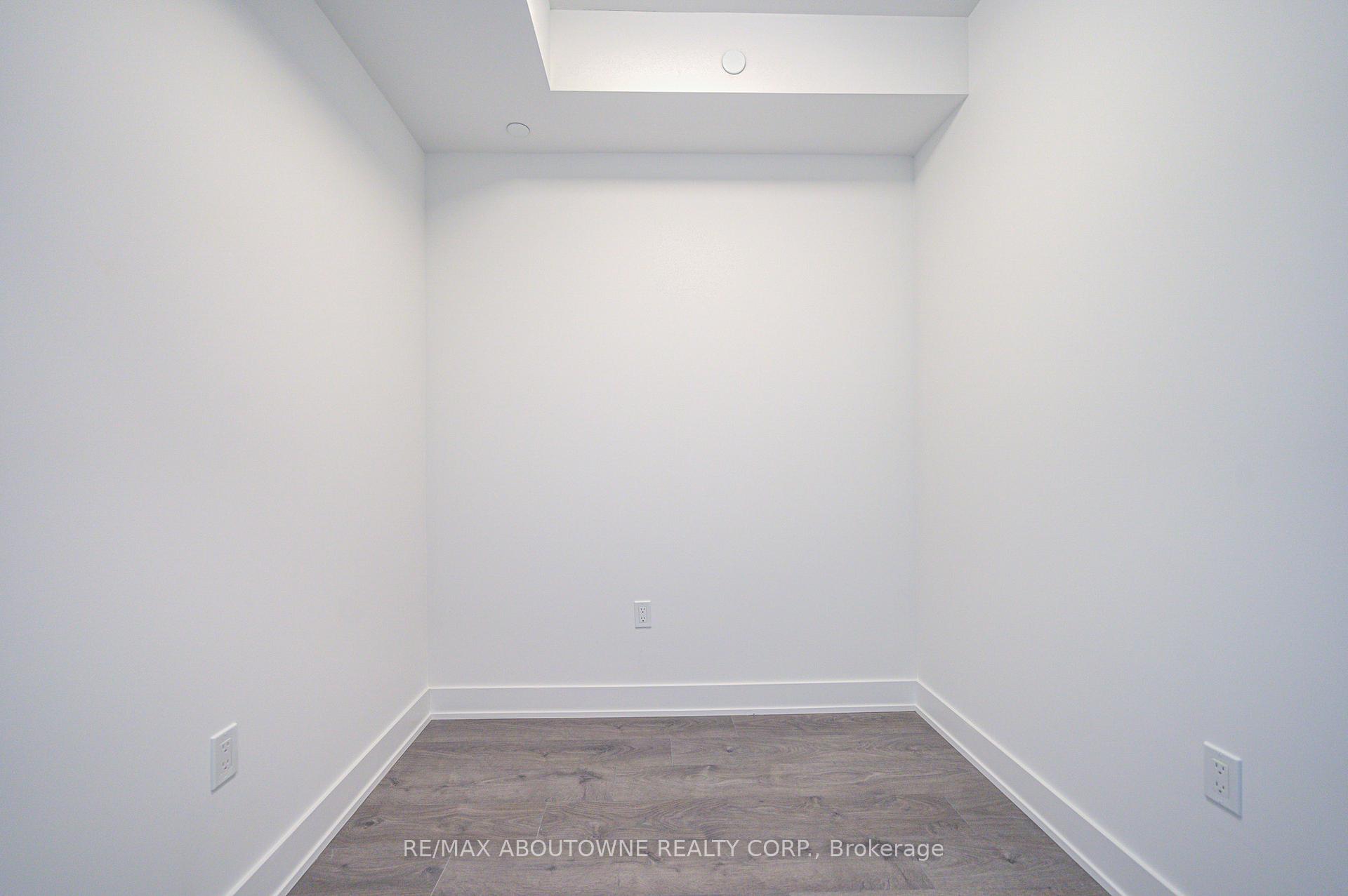 2333 Khalsa Gate 604