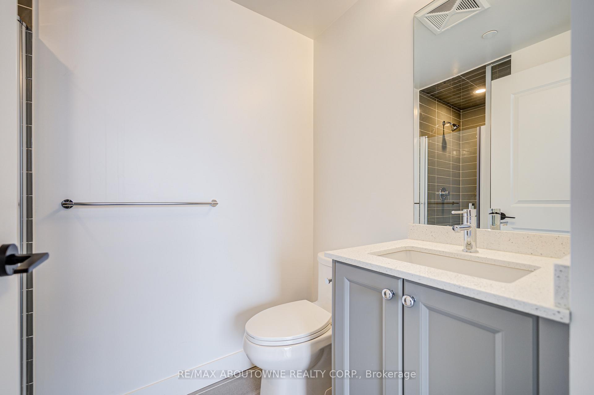 2333 Khalsa Gate 604