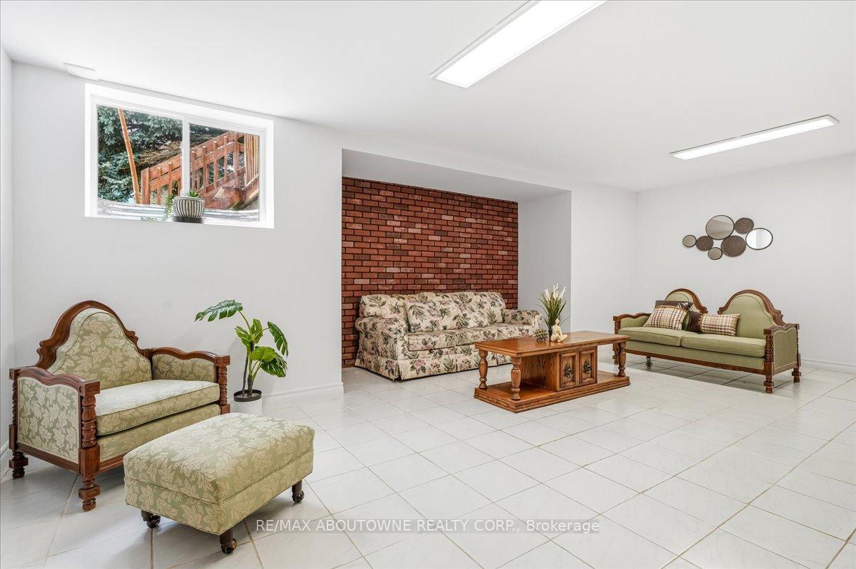 2055 Blacksmith Lane