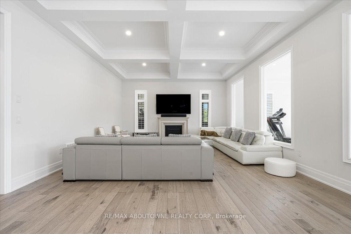 2359 Saw Whet Boulevard