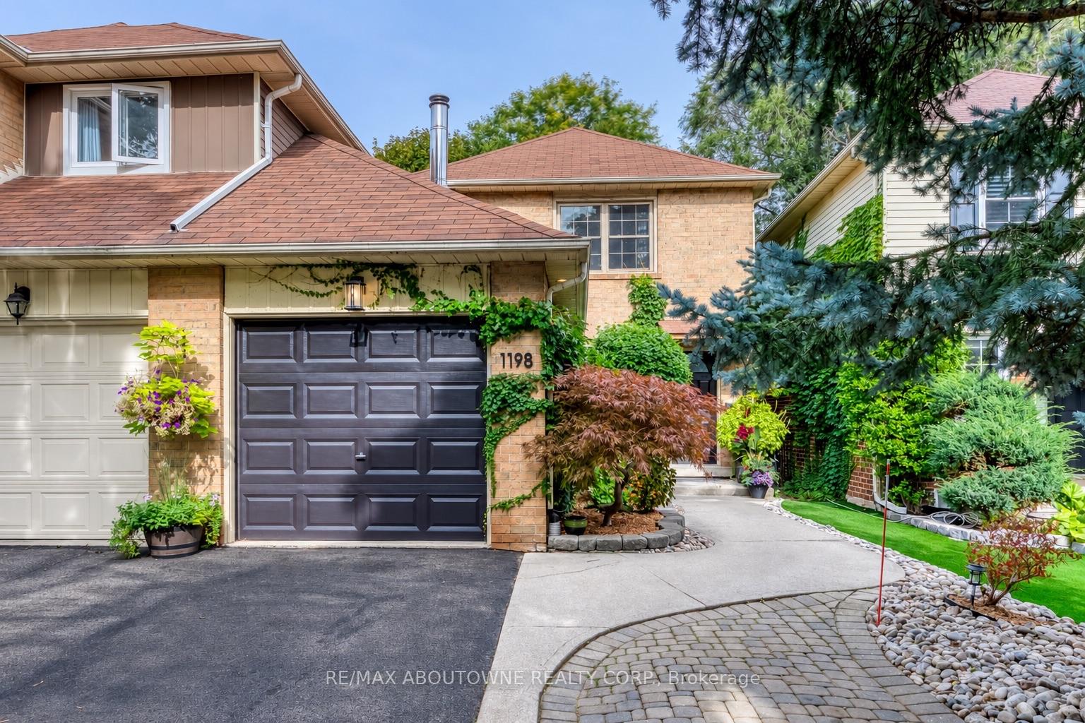 1198 Potters Wheel Crescent