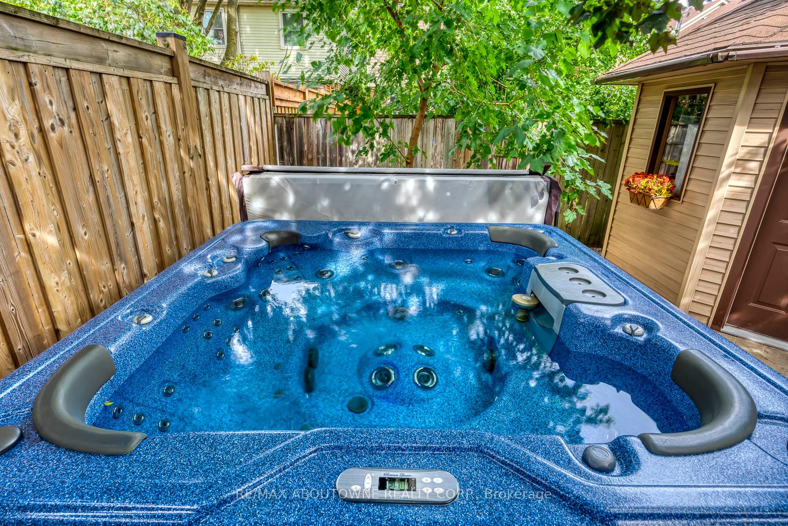 1198 Potters Wheel Crescent