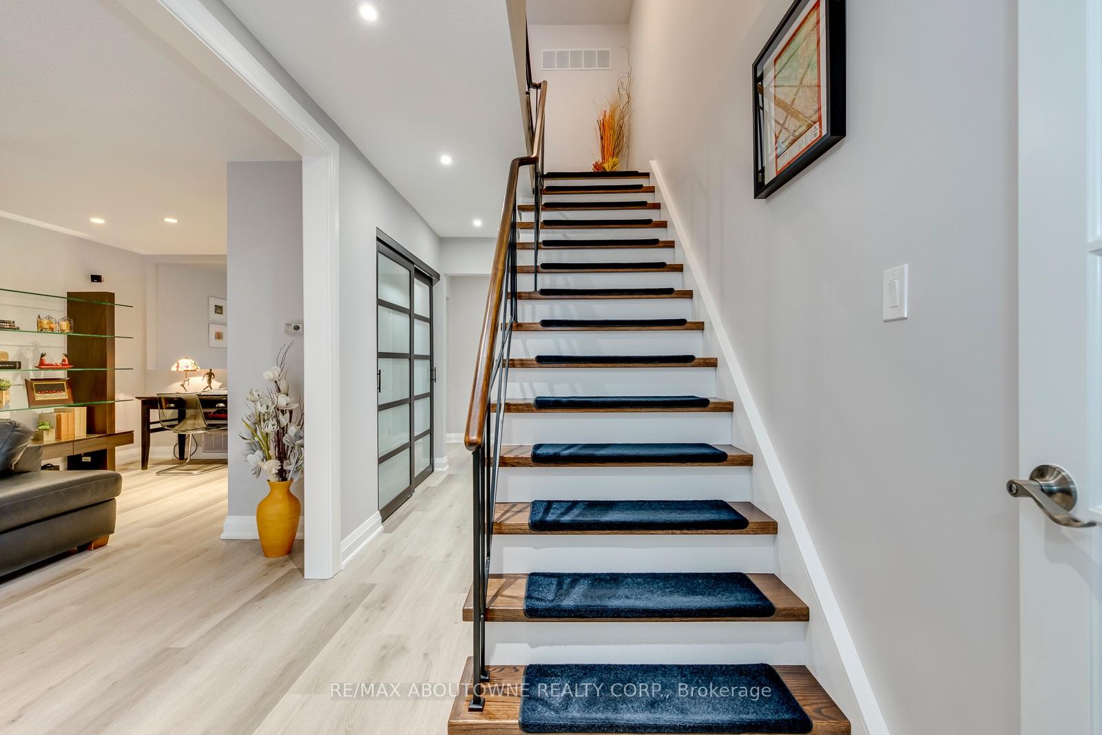 1198 Potters Wheel Crescent
