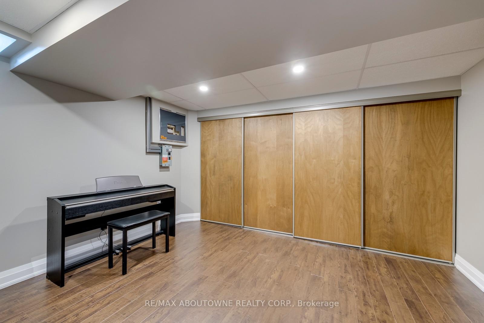1198 Potters Wheel Crescent