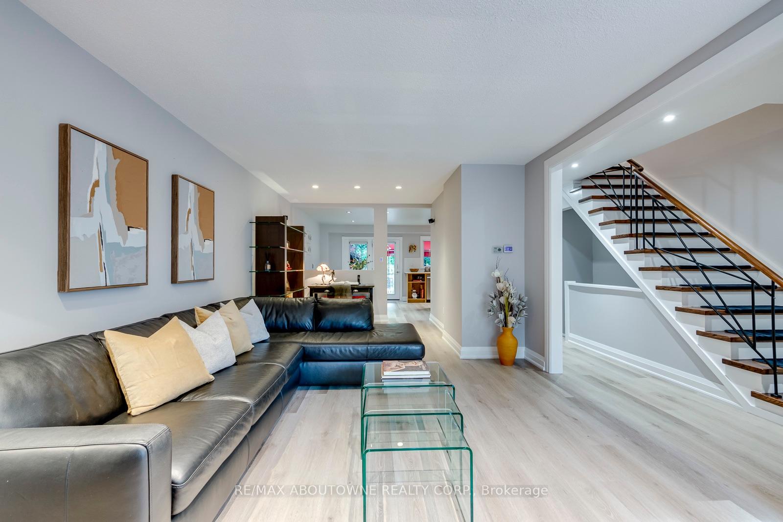1198 Potters Wheel Crescent