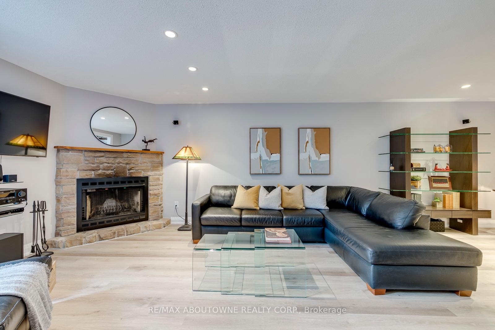 1198 Potters Wheel Crescent