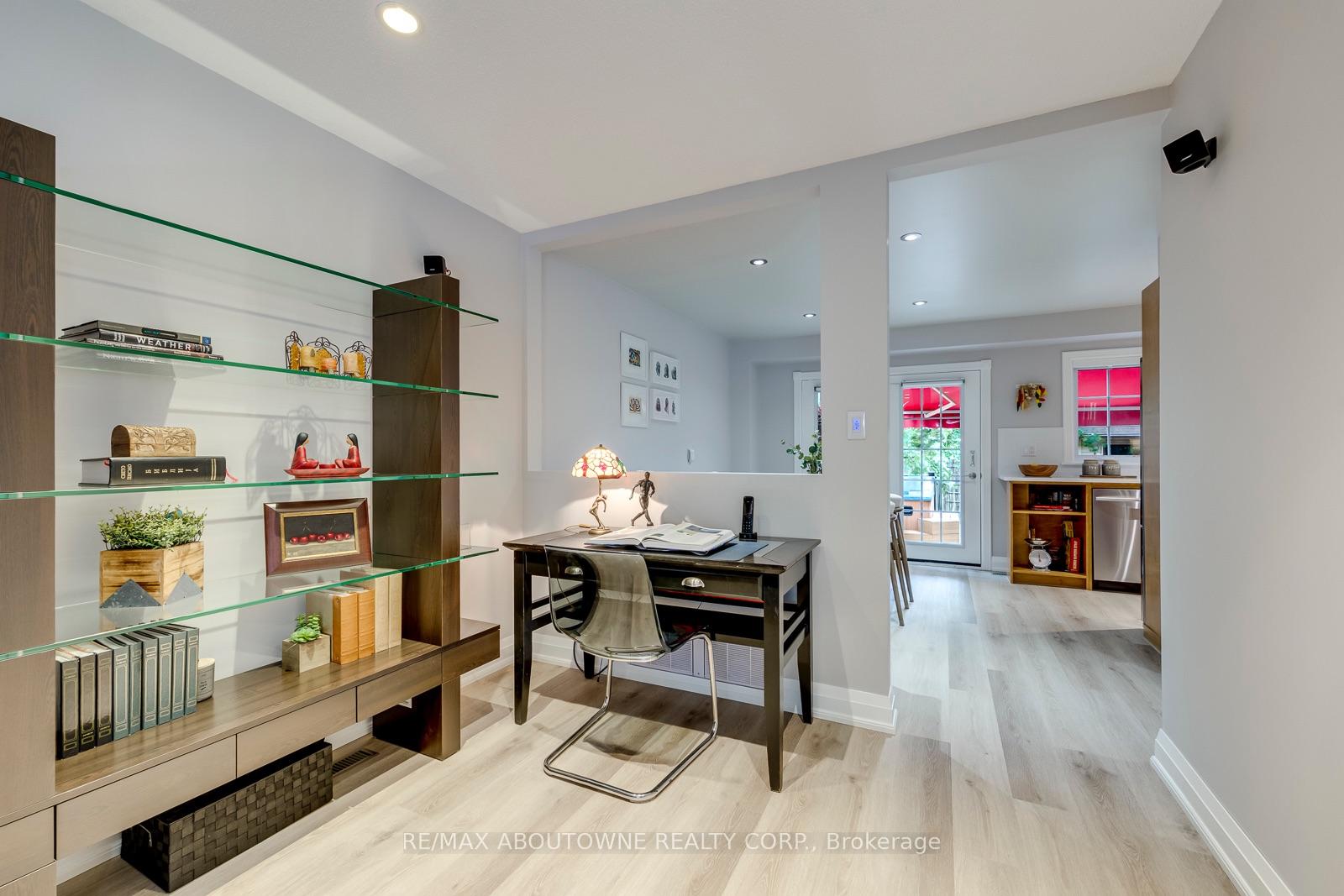 1198 Potters Wheel Crescent