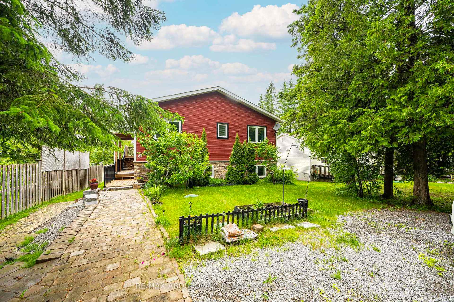 87 Paradise Road
