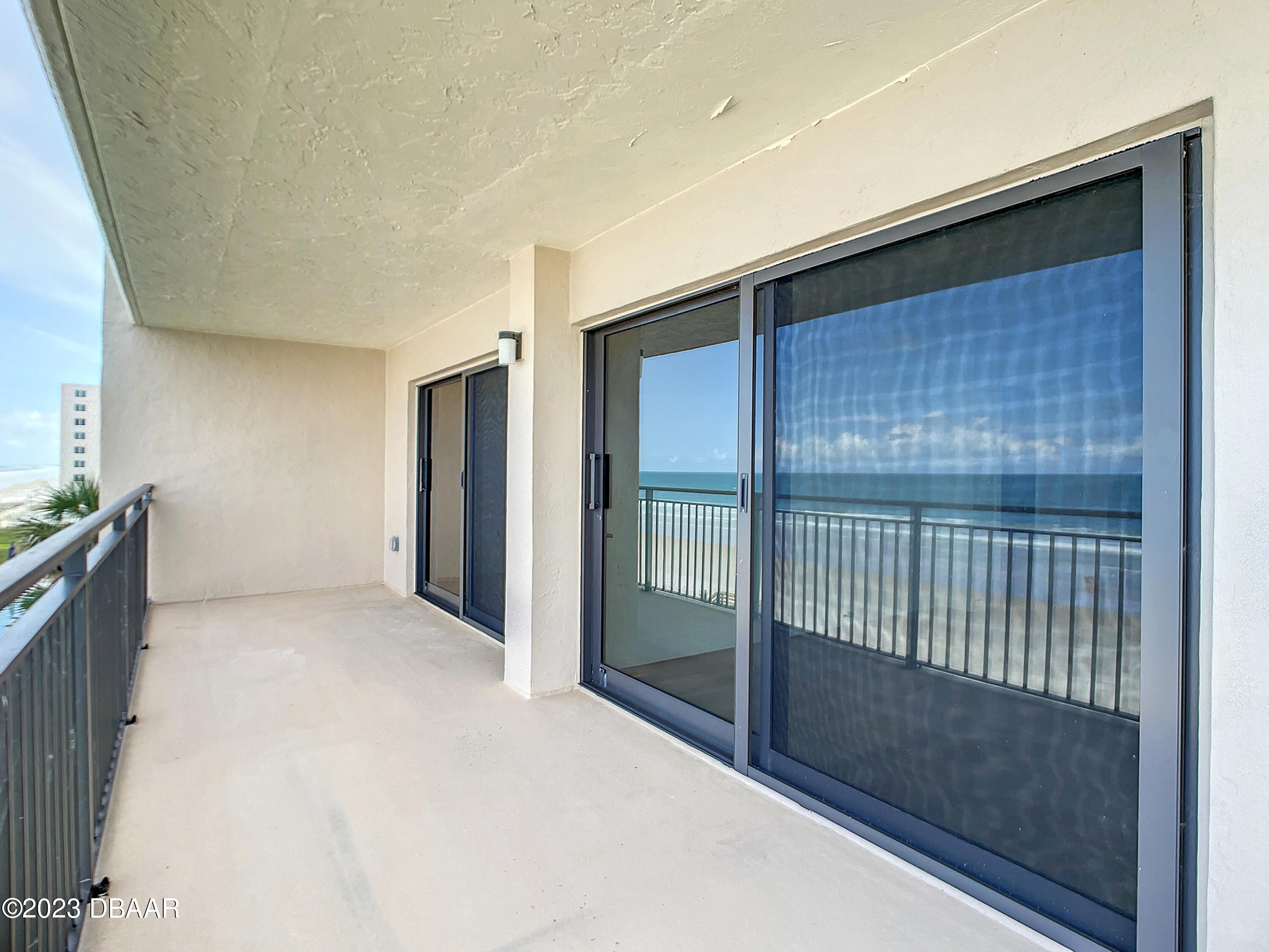 4435 S Atlantic Avenue, 311