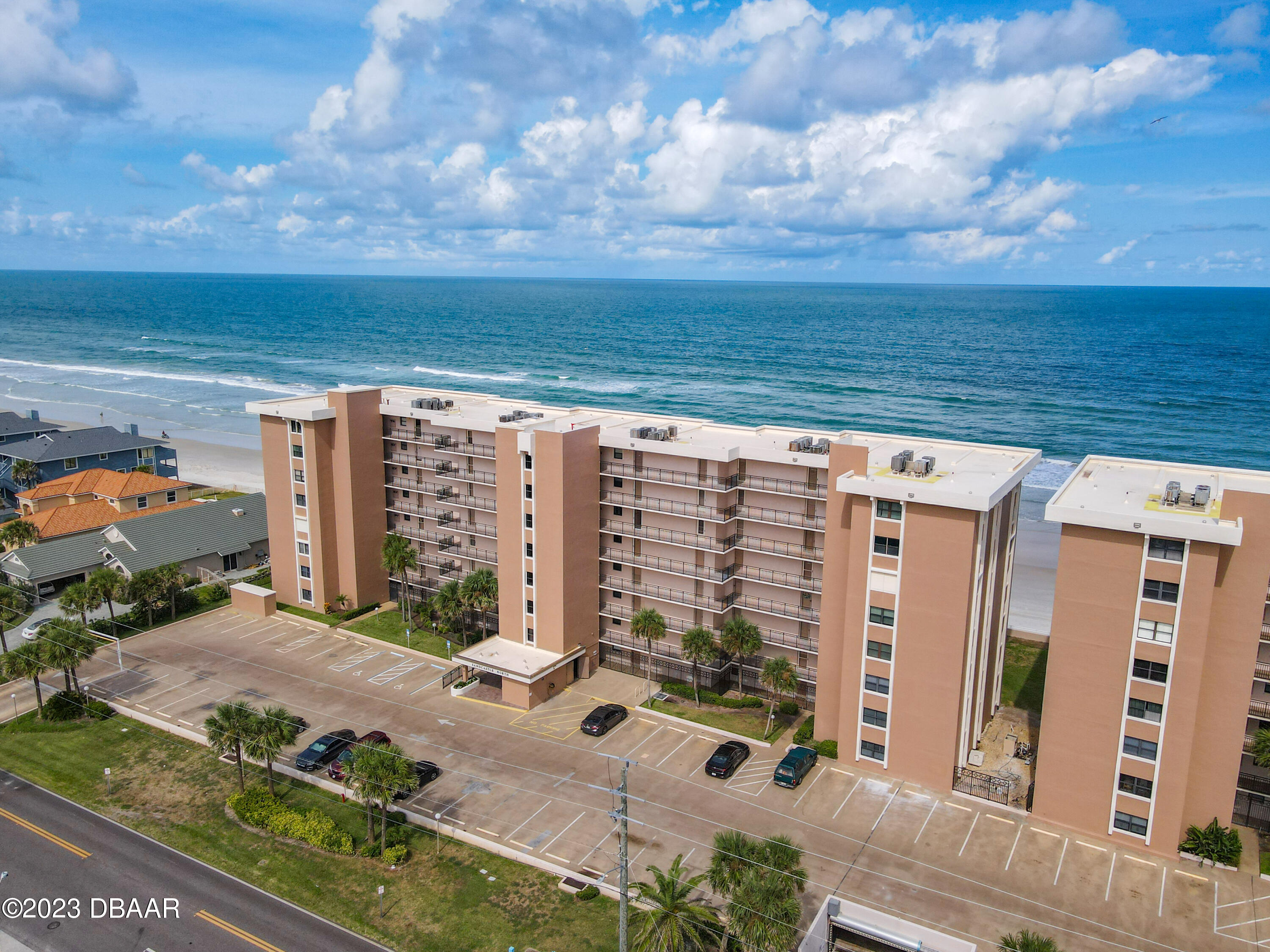 4435 S Atlantic Avenue, 311