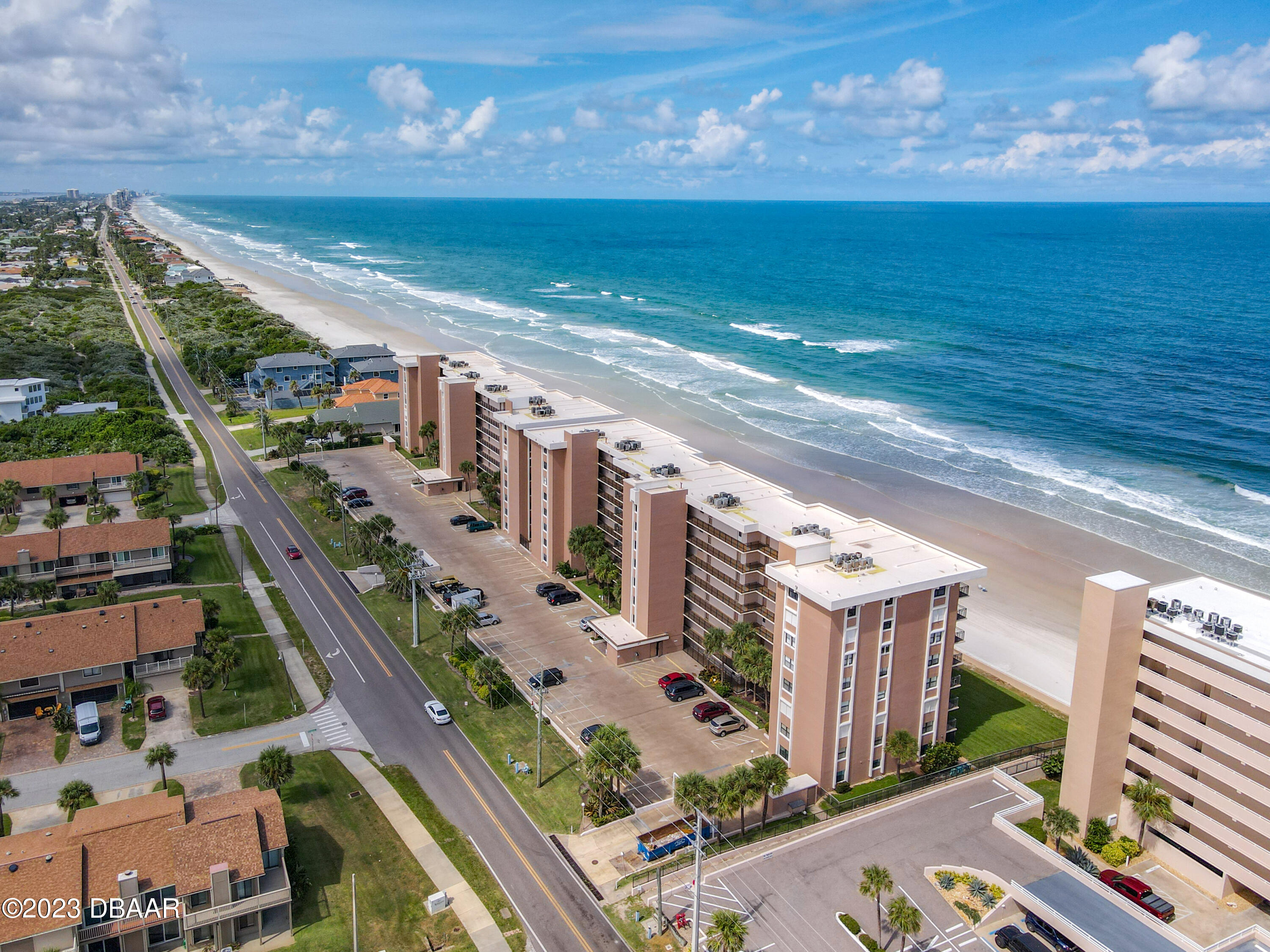 4435 S Atlantic Avenue, 311