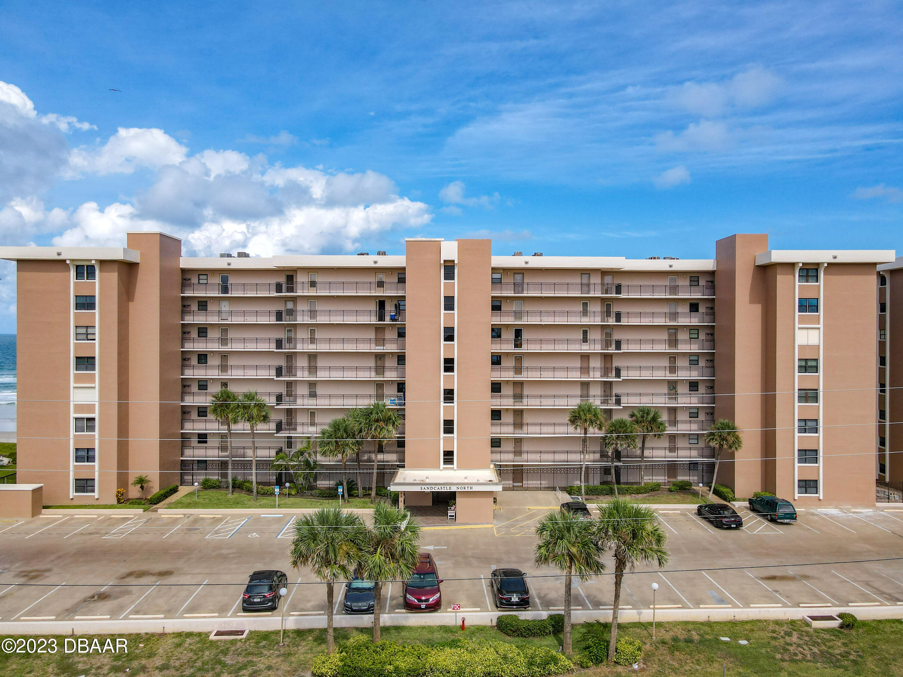 4435 S Atlantic Avenue, 311
