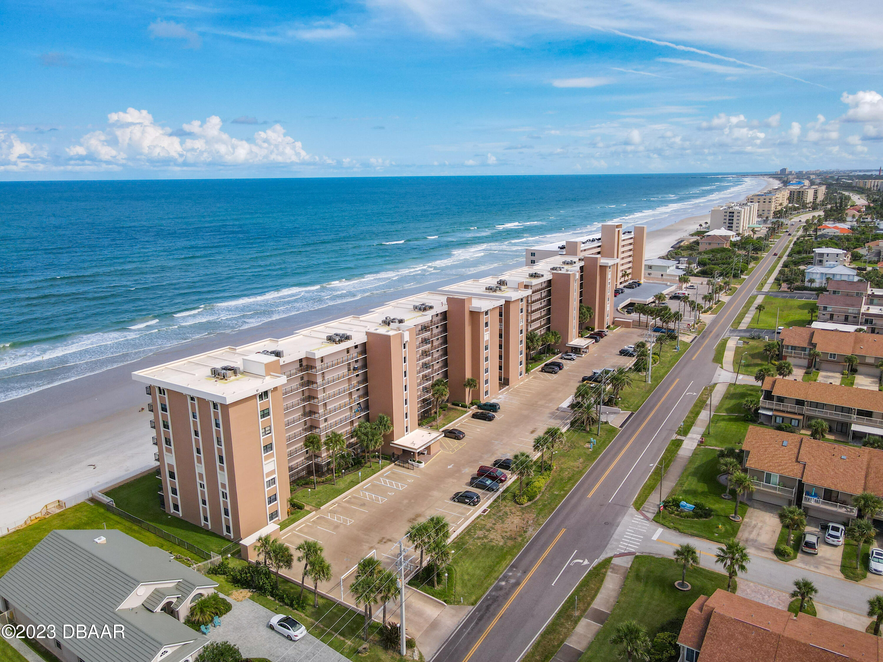 4435 S Atlantic Avenue, 311