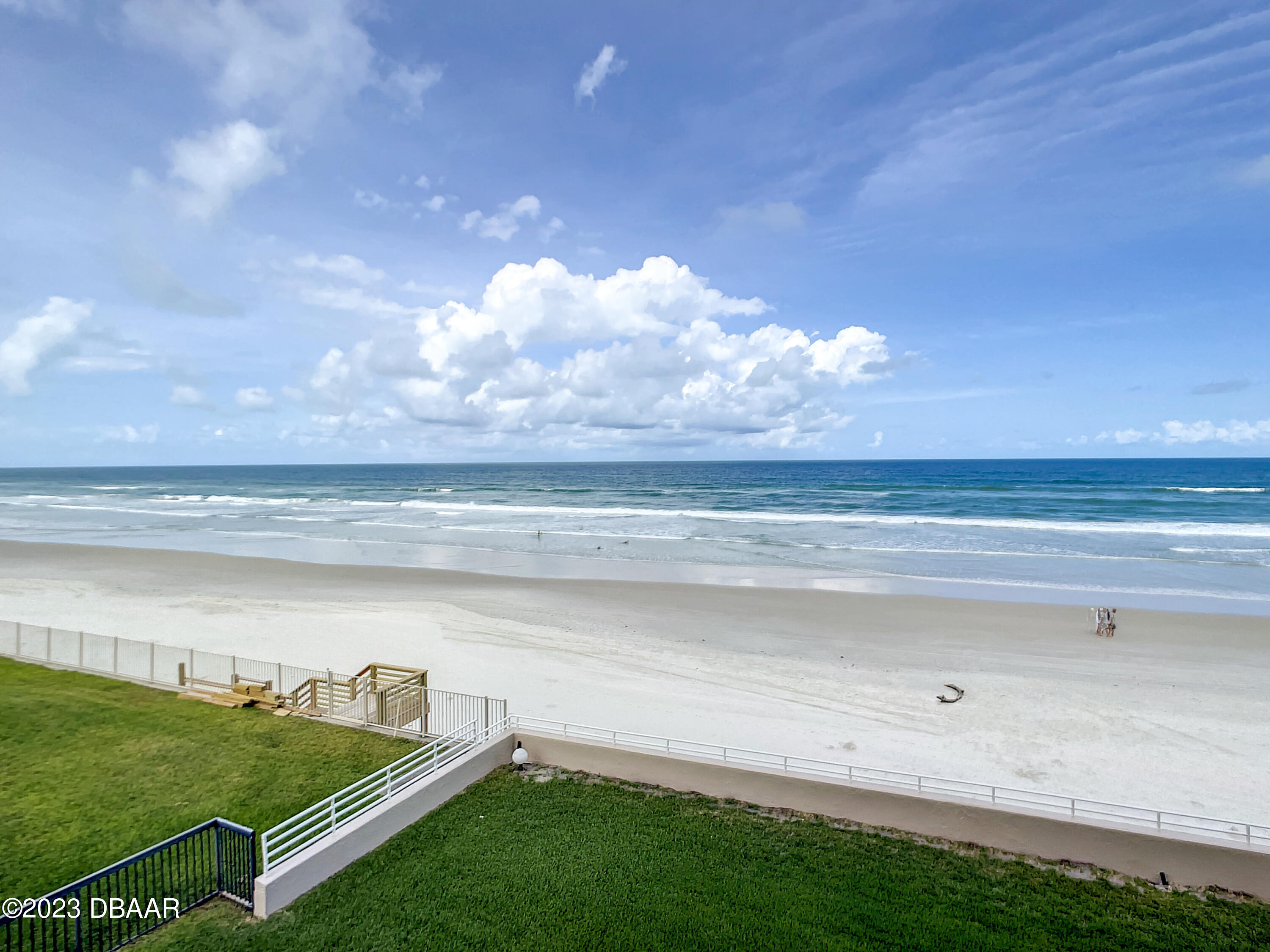 4435 S Atlantic Avenue, 311