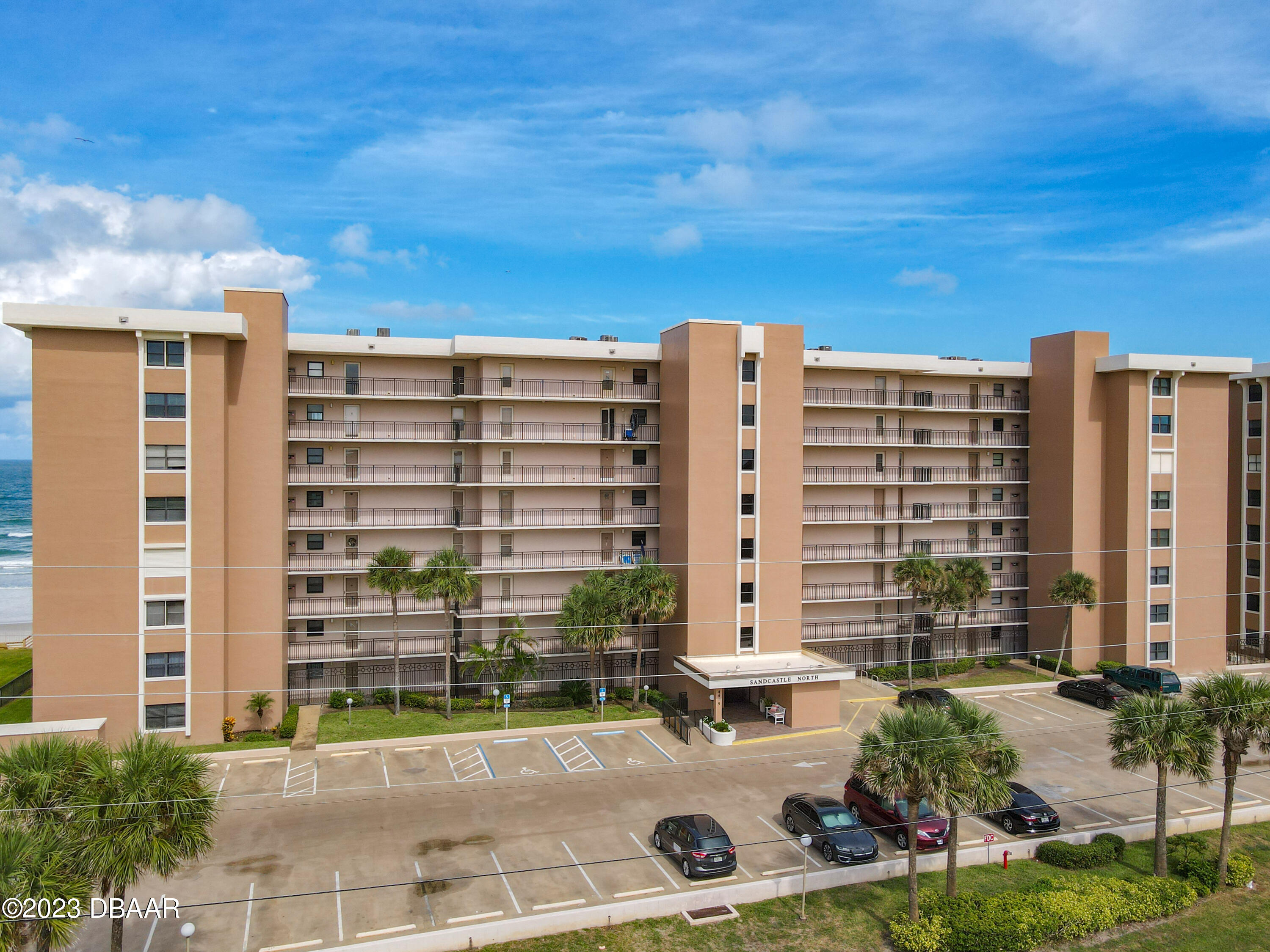 4435 S Atlantic Avenue, 311