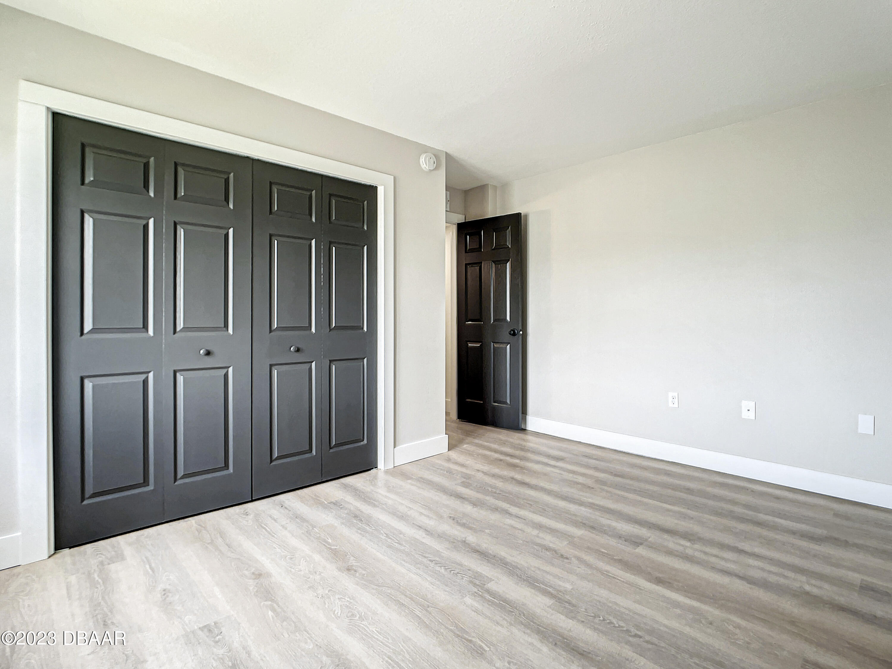 4435 S Atlantic Avenue, 311