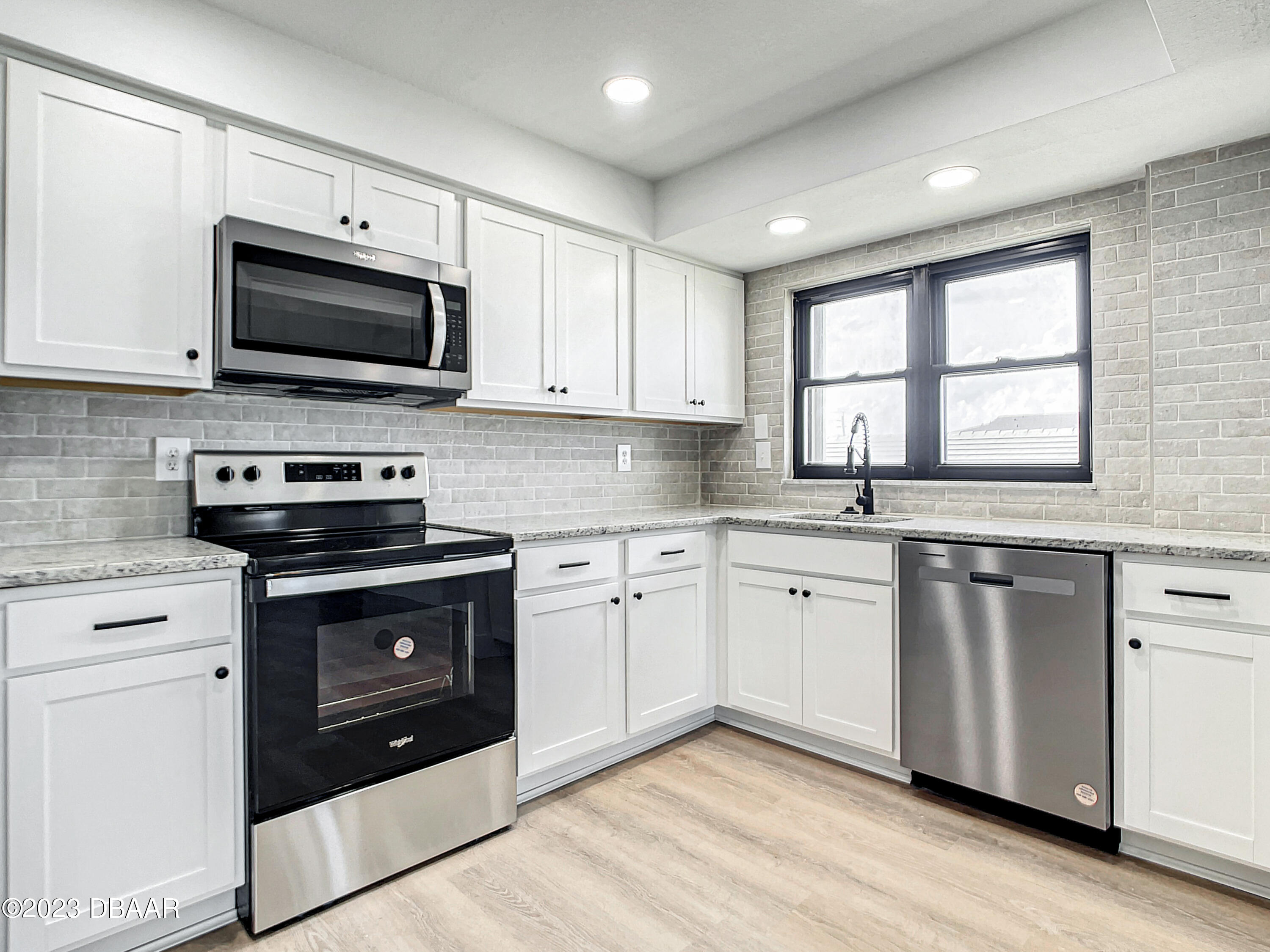 4435 S Atlantic Avenue, 311