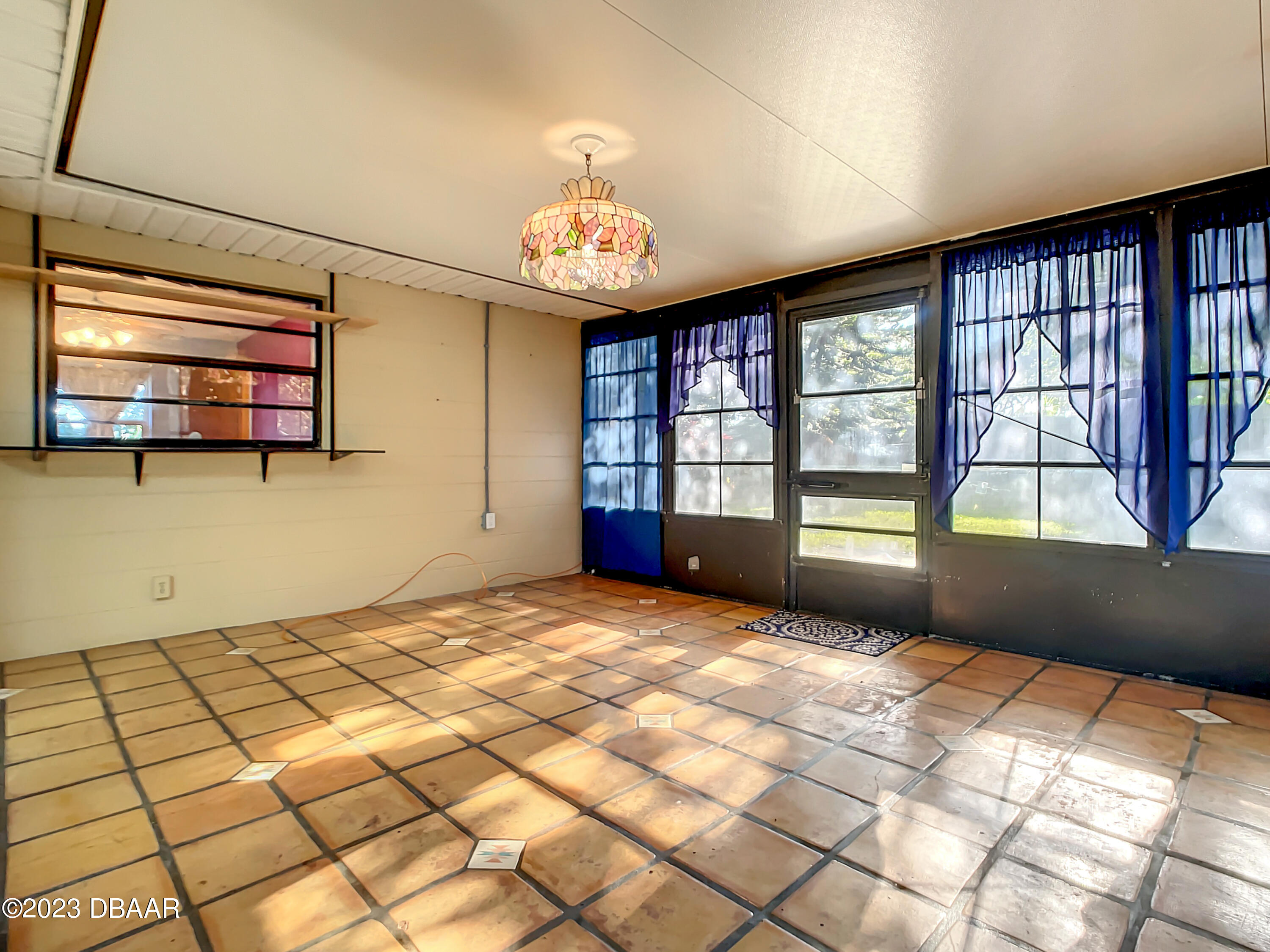 1216 Isthmus Drive