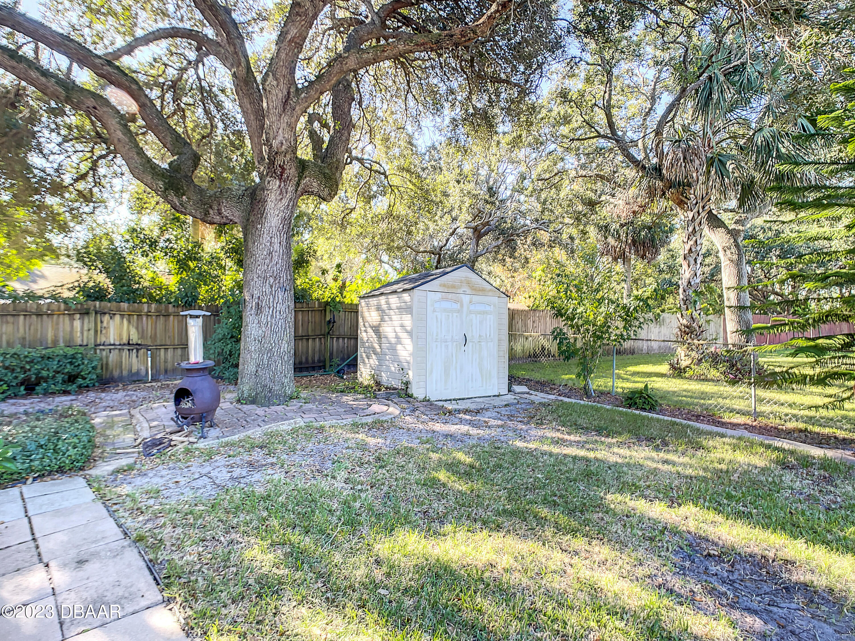 1216 Isthmus Drive