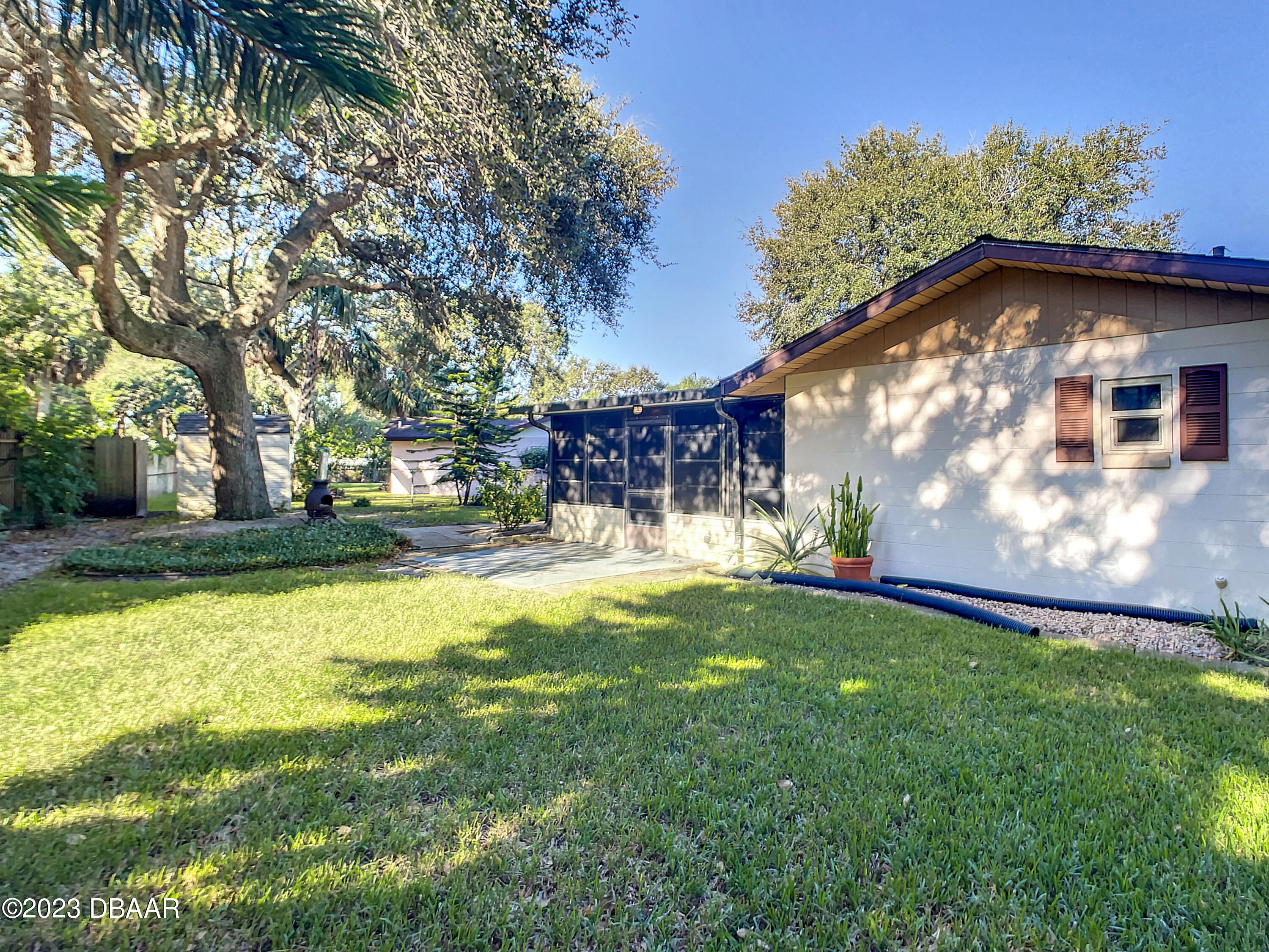 1216 Isthmus Drive
