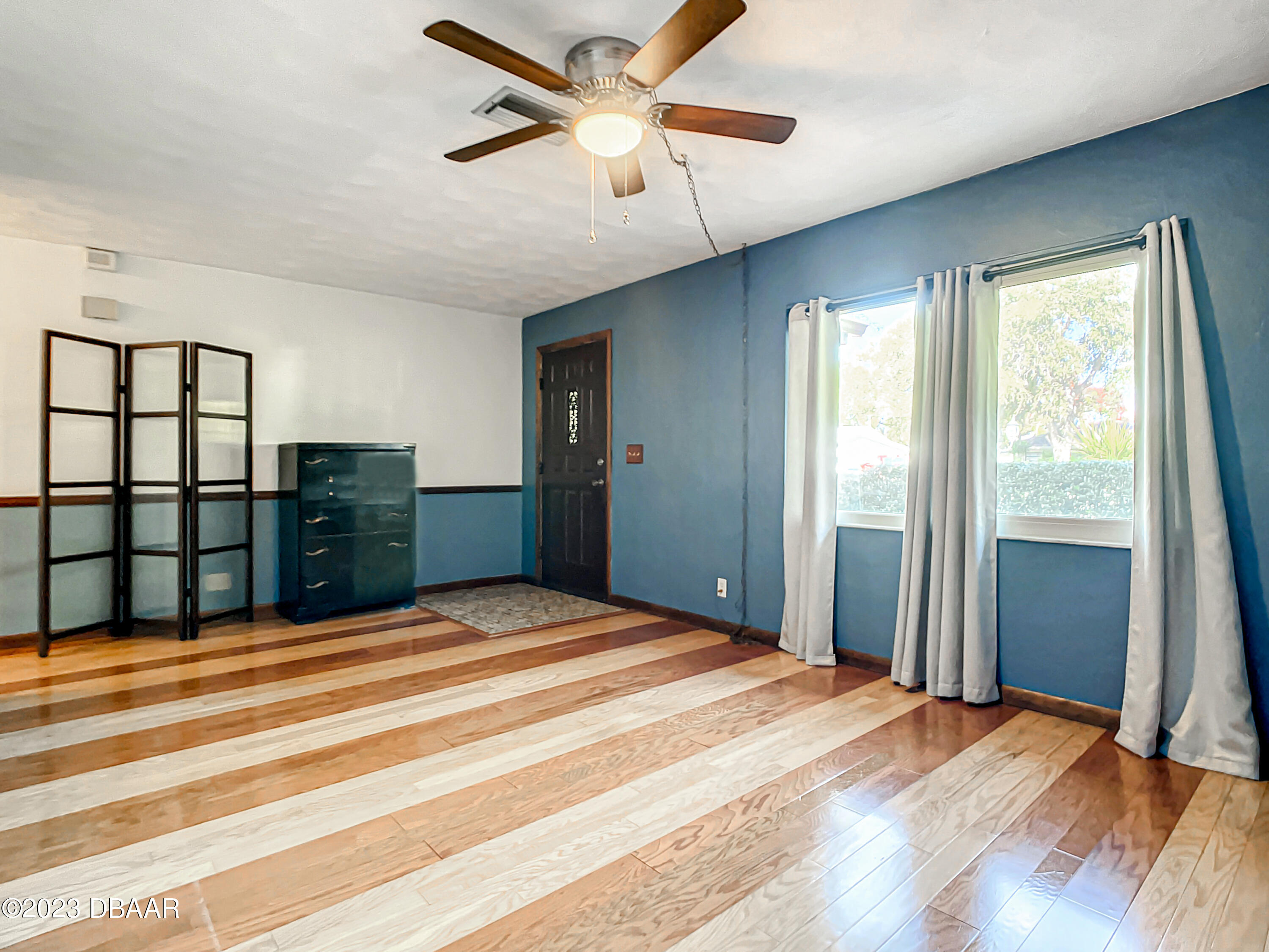 1216 Isthmus Drive