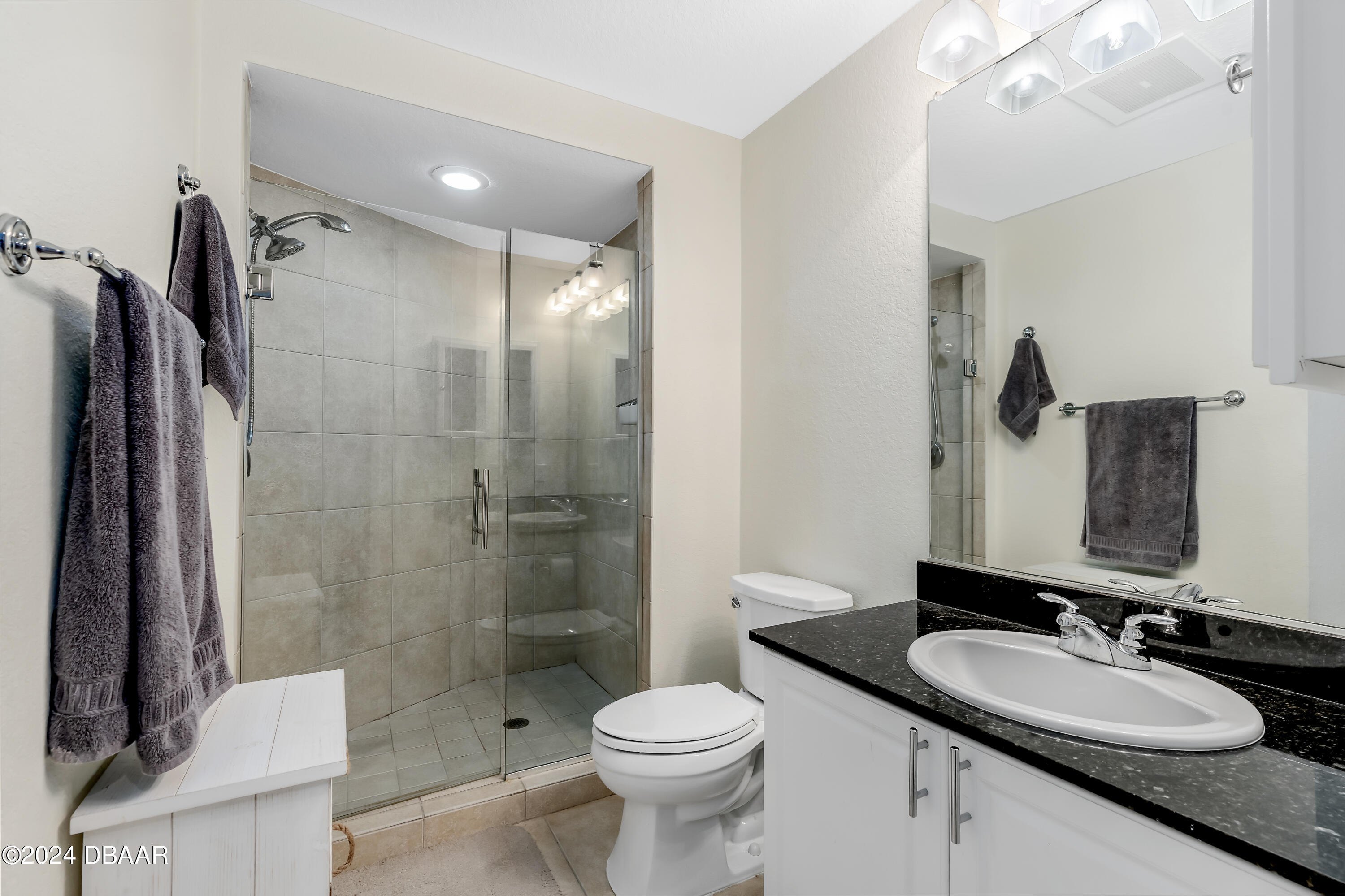 2 Oceans West Boulevard, 400