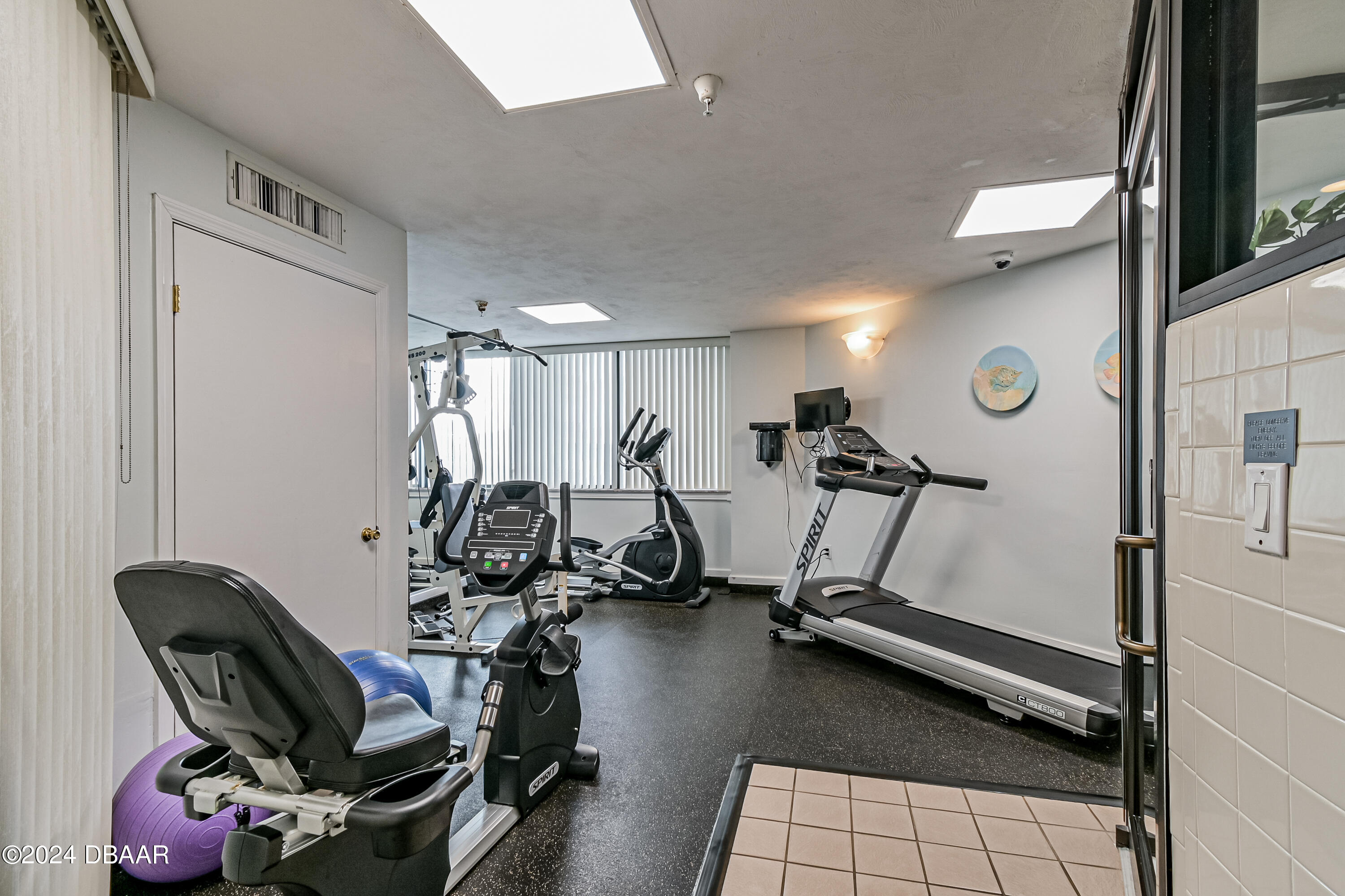 2917 S Atlantic Avenue, 1203