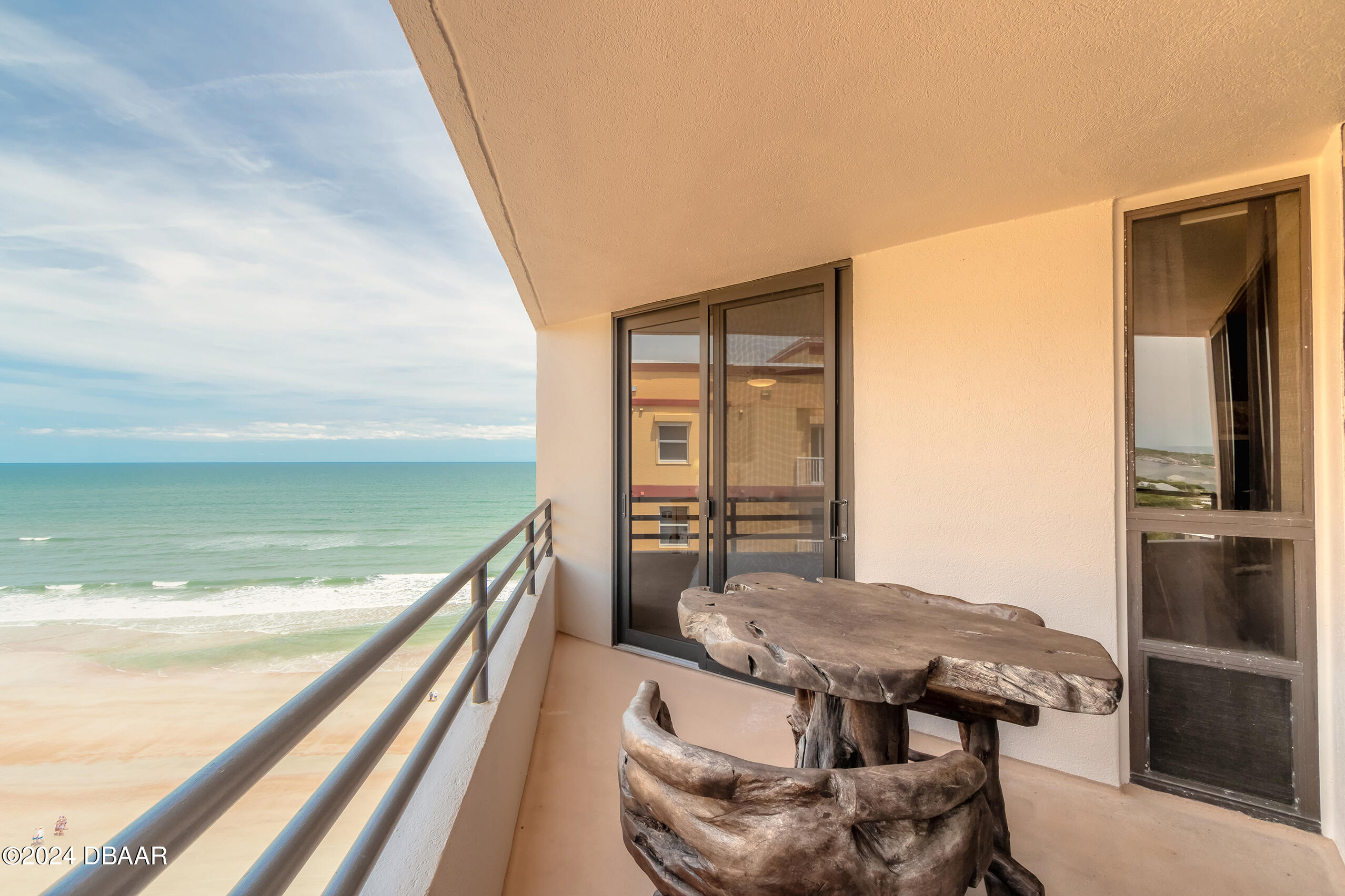 2917 S Atlantic Avenue, 1203