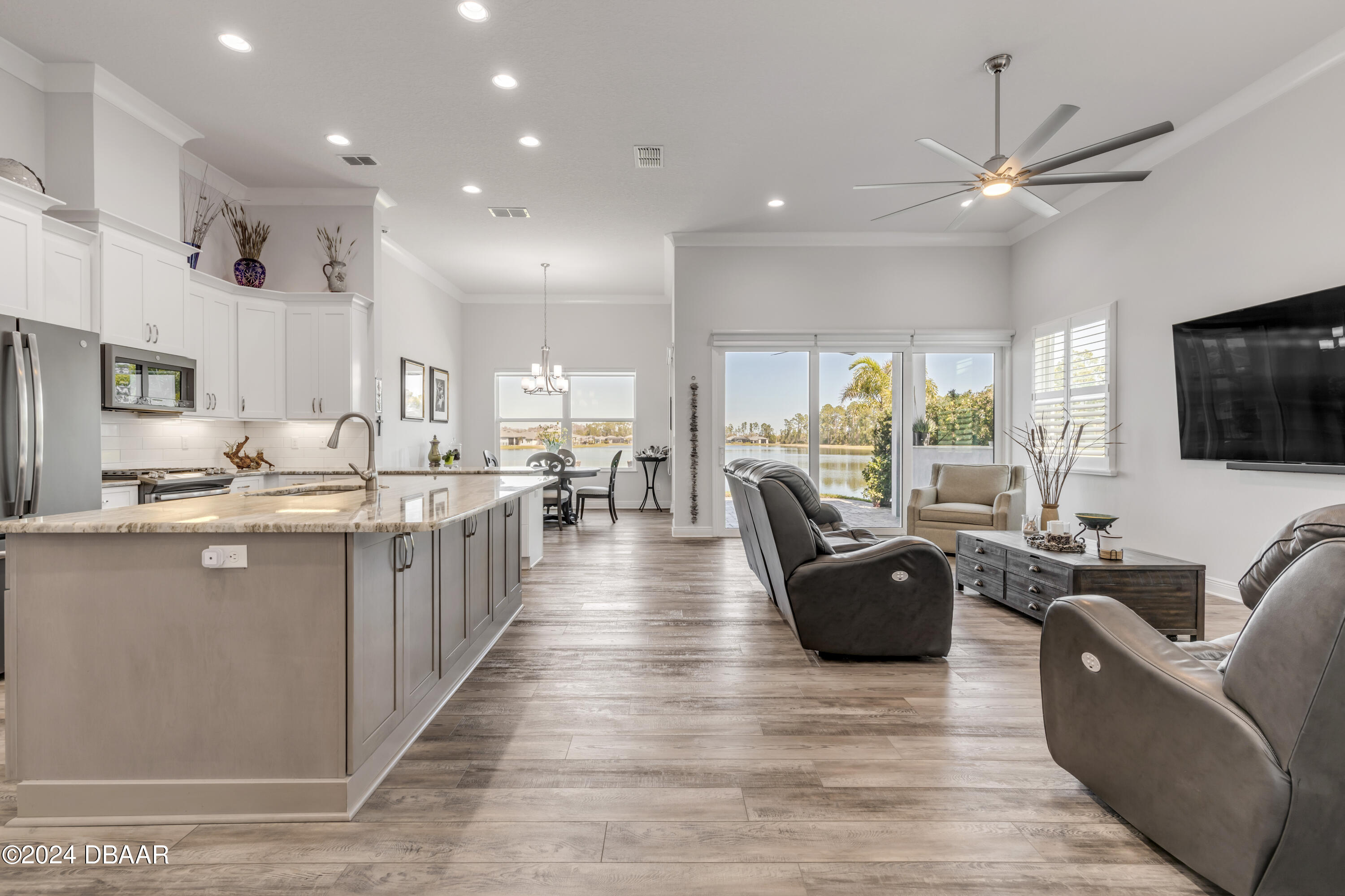 3007 King Palm Drive