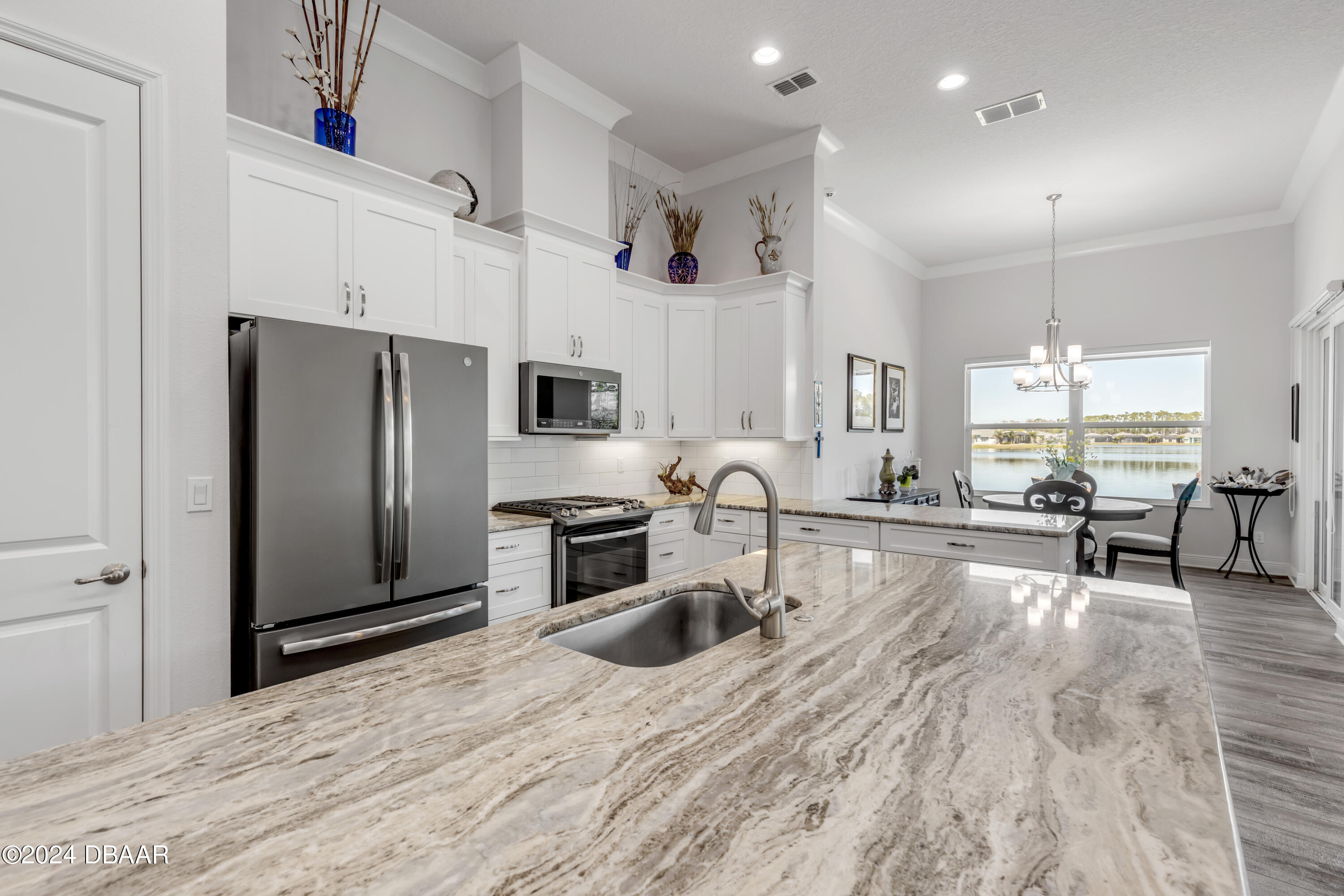 3007 King Palm Drive