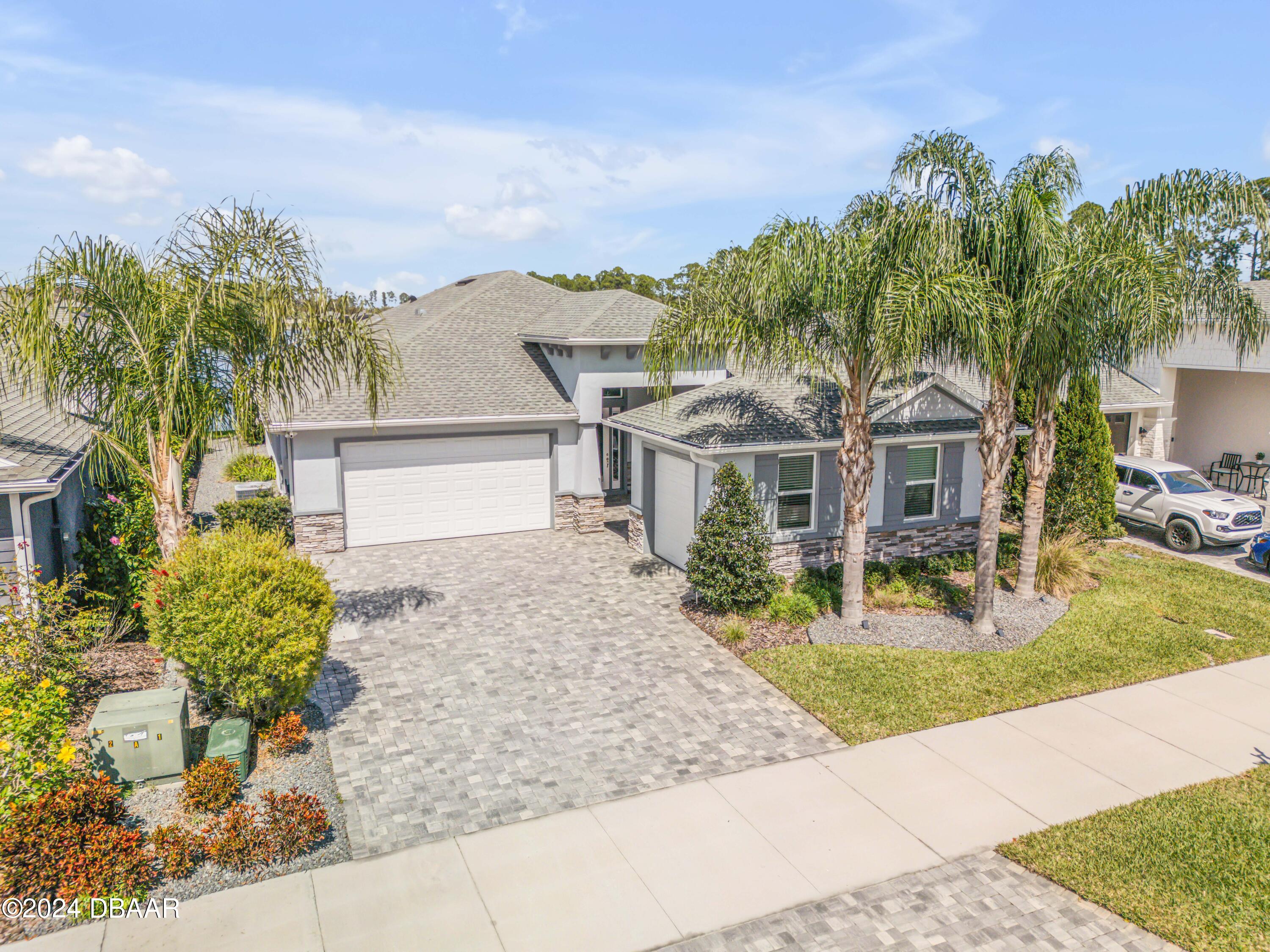3007 King Palm Drive