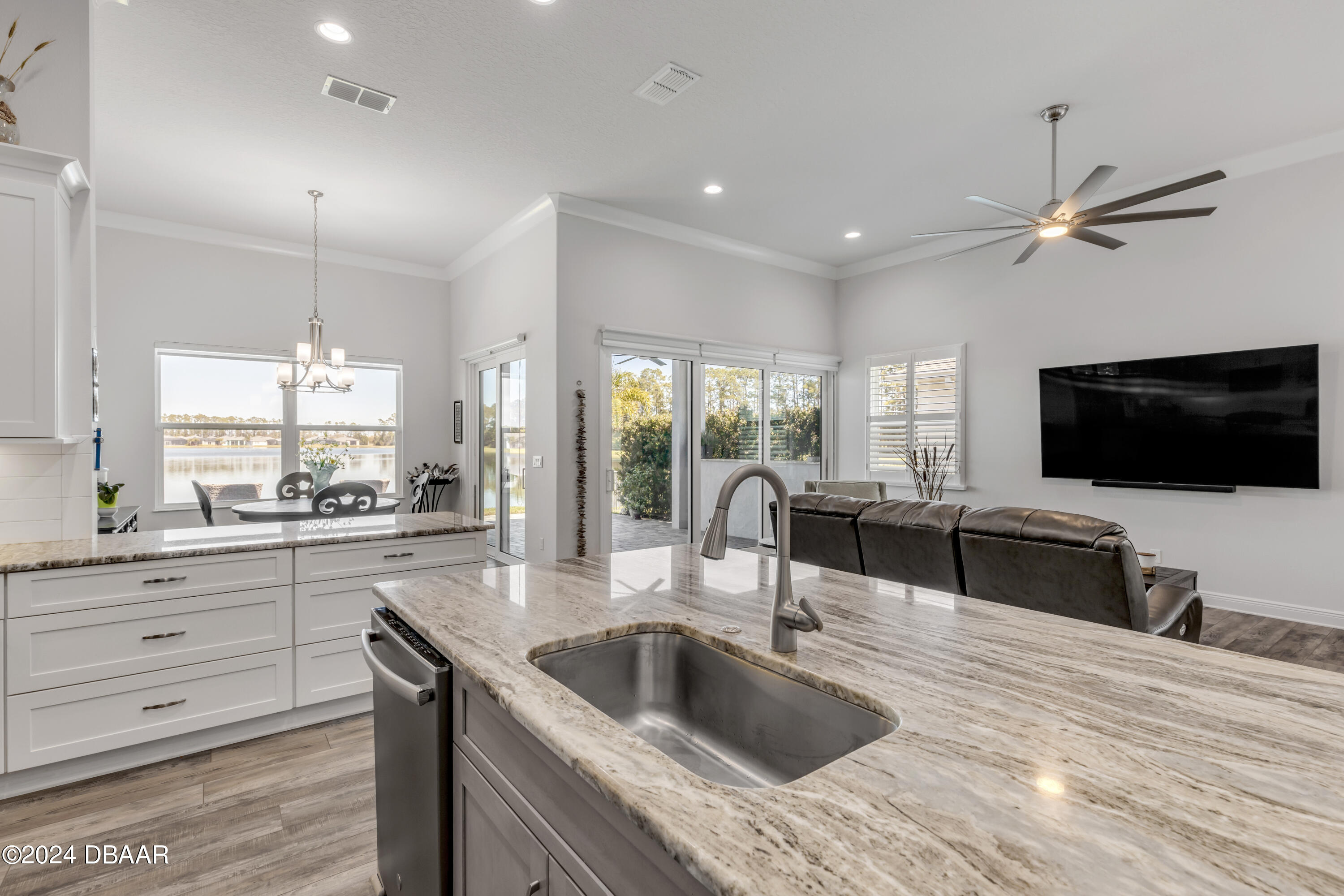 3007 King Palm Drive